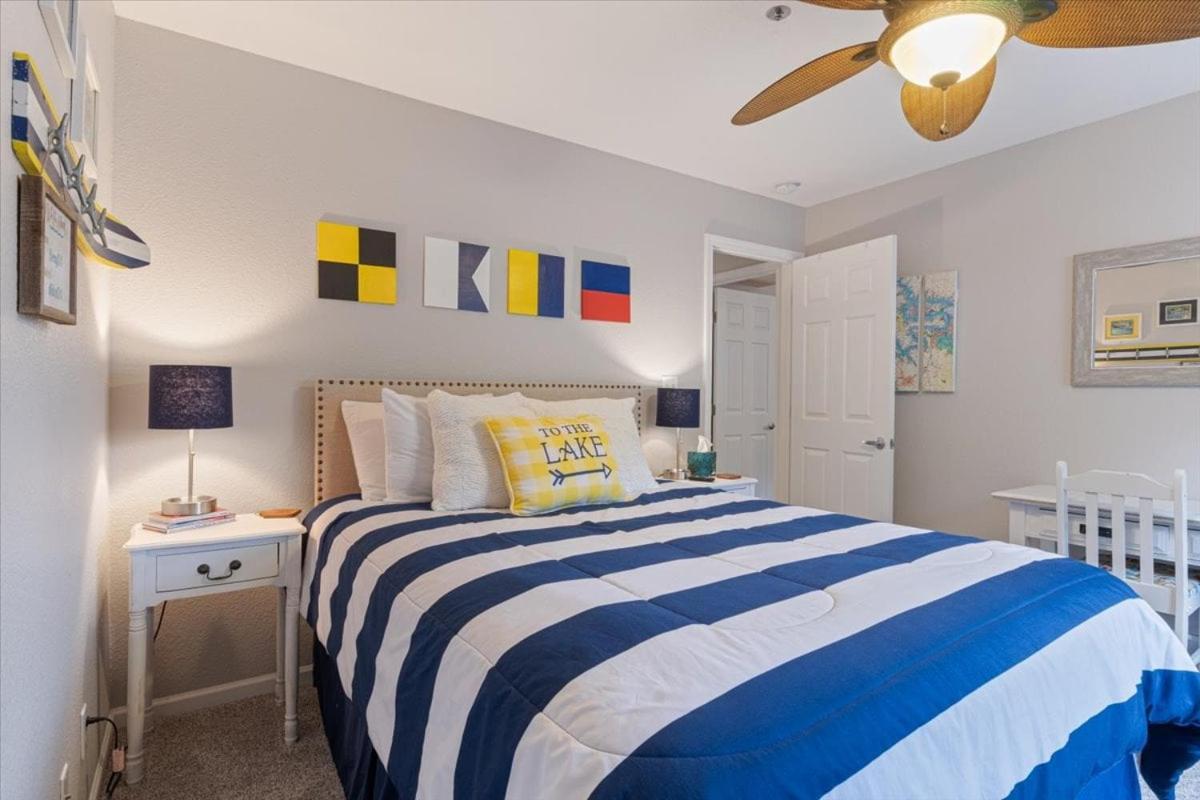Lakeview Condo, Pools, Patio with Grill, Near PB2 Launch