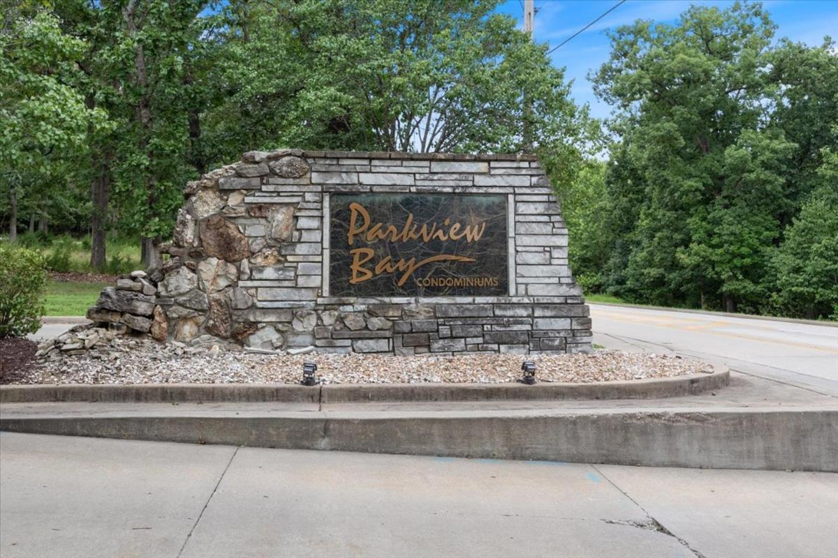 Lakeview Condo, Pools, Patio with Grill, Near PB2 Launch