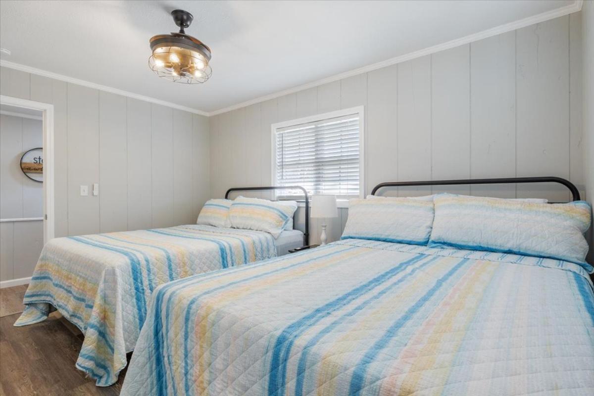 Perfect Family House in Osage Beach with Expansive Deck, Private Dock, & Boat Slip