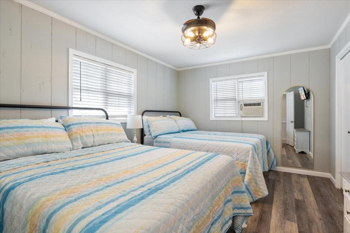 Perfect Family House in Osage Beach with Expansive Deck, Private Dock, & Boat Slip