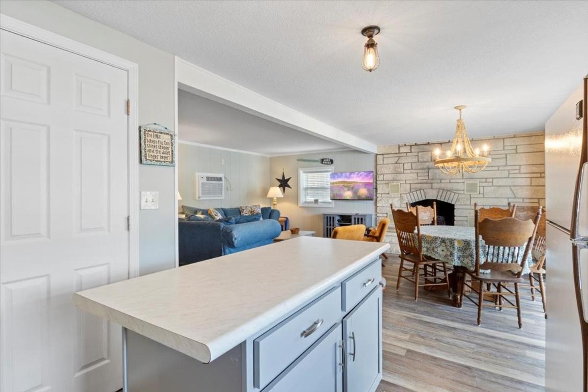 Perfect Family House in Osage Beach with Expansive Deck, Private Dock, & Boat Slip