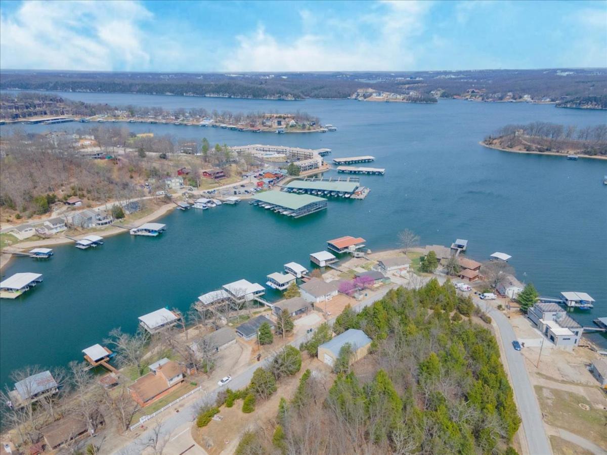 Perfect Family House in Osage Beach with Expansive Deck, Private Dock, & Boat Slip