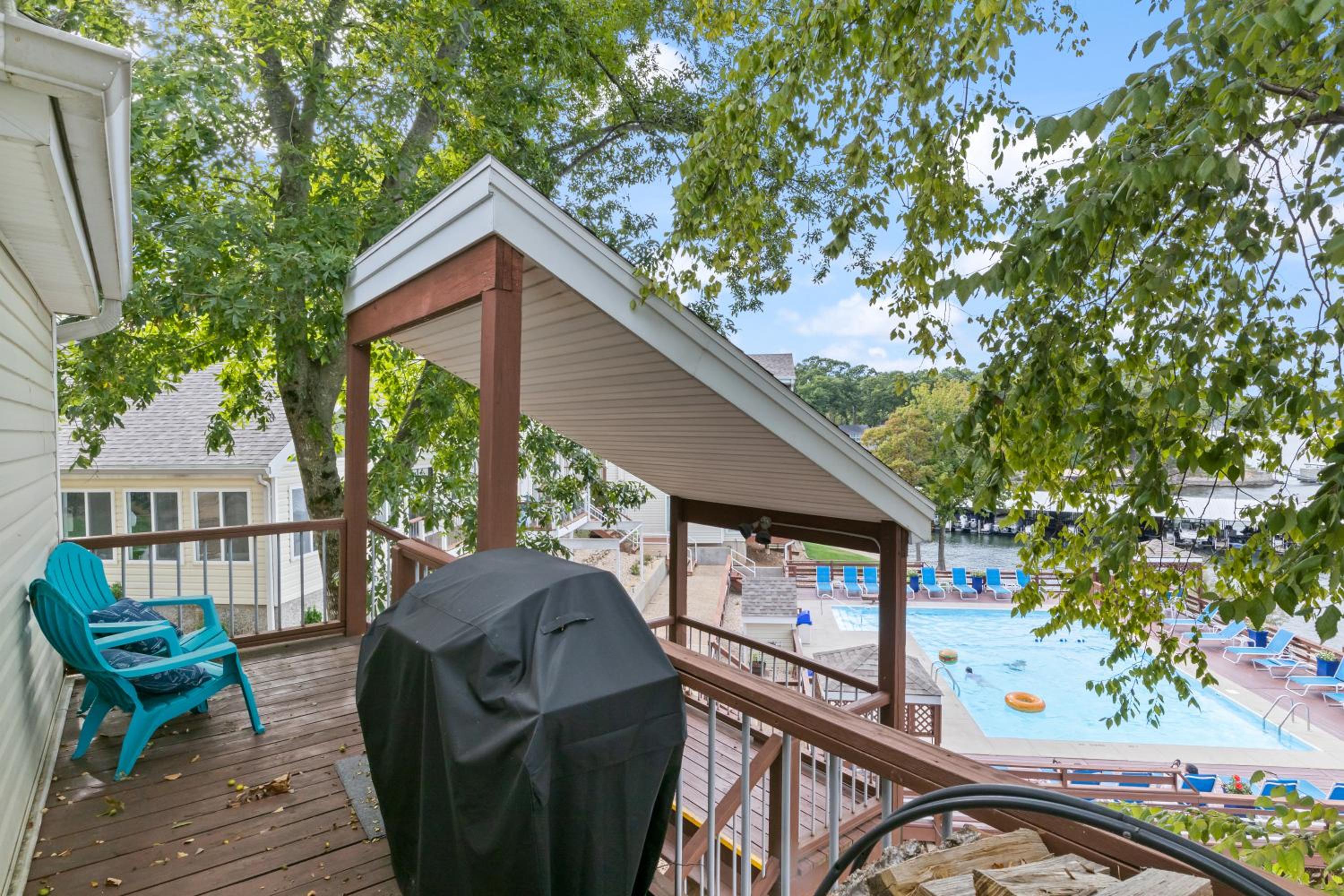Poolside Condo with Amazing Lake Views & Design