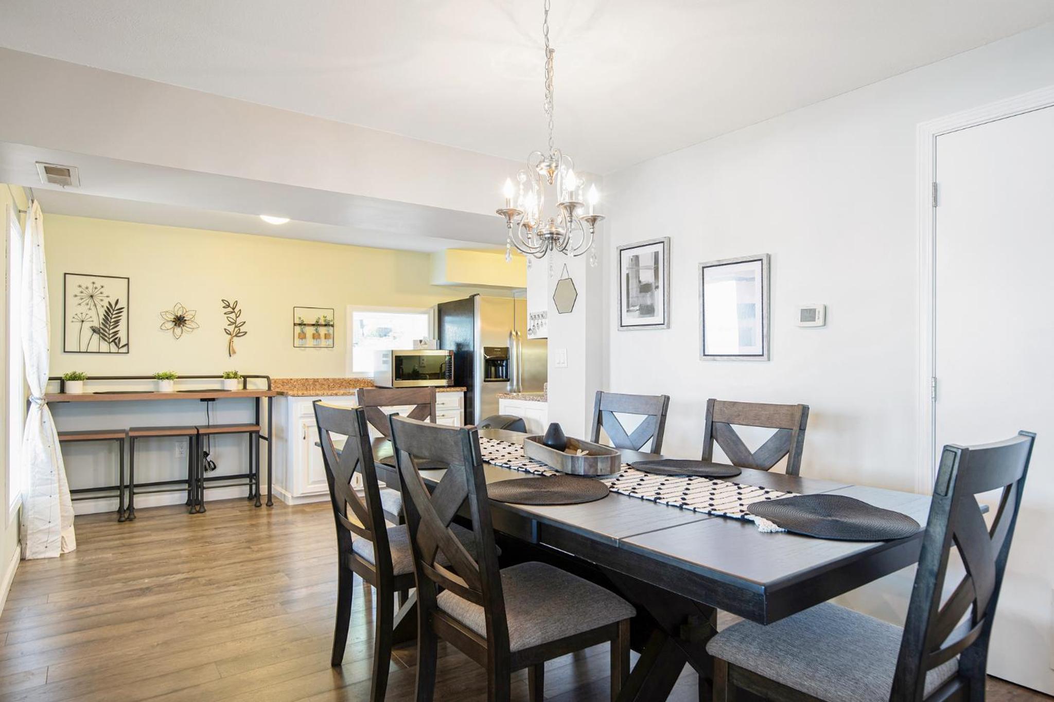 Two Homes, Large Deck, Firepit, Central Location