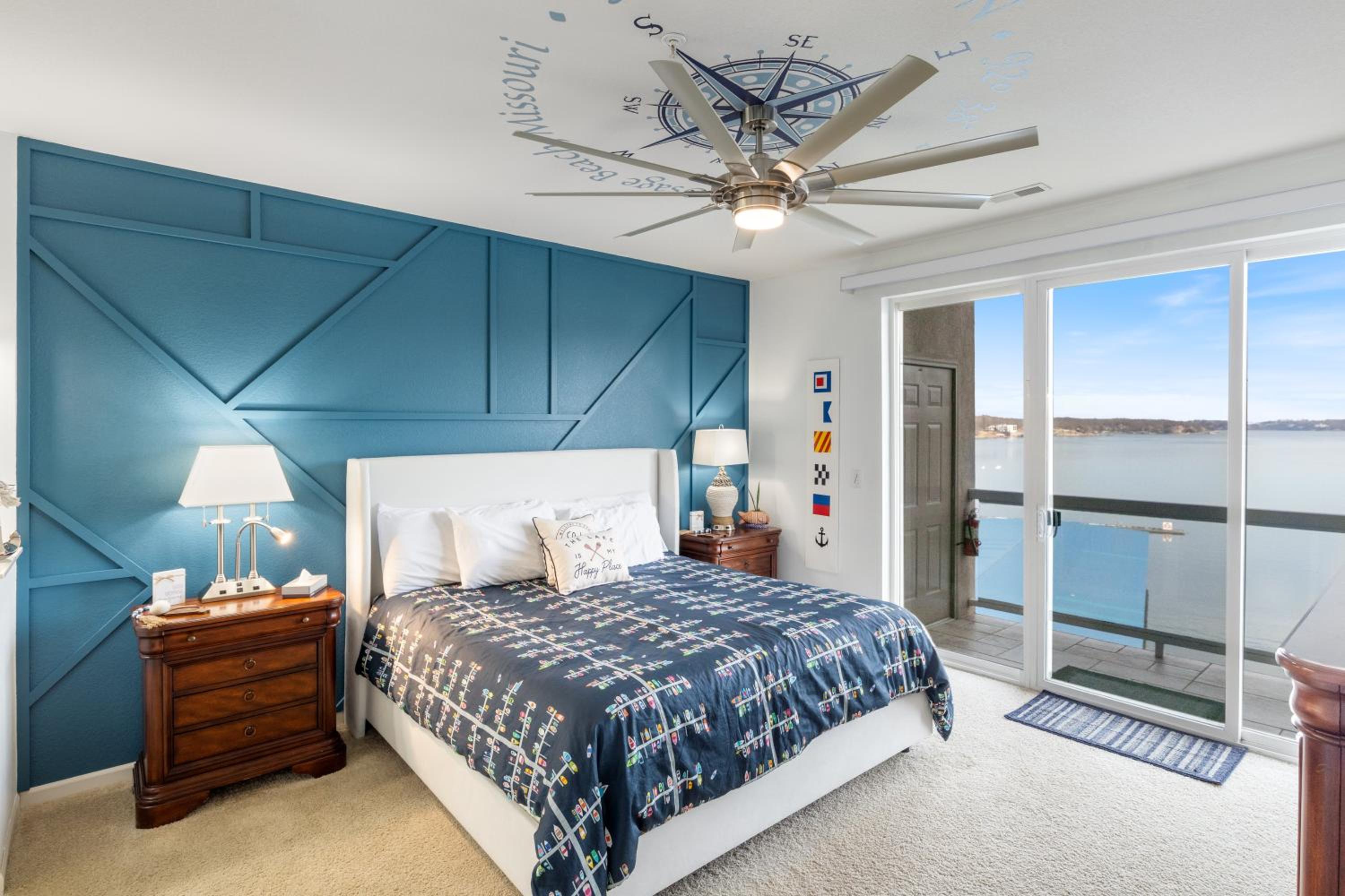 Nautical-Inspired Lakefront Unit w/ Awesome Views