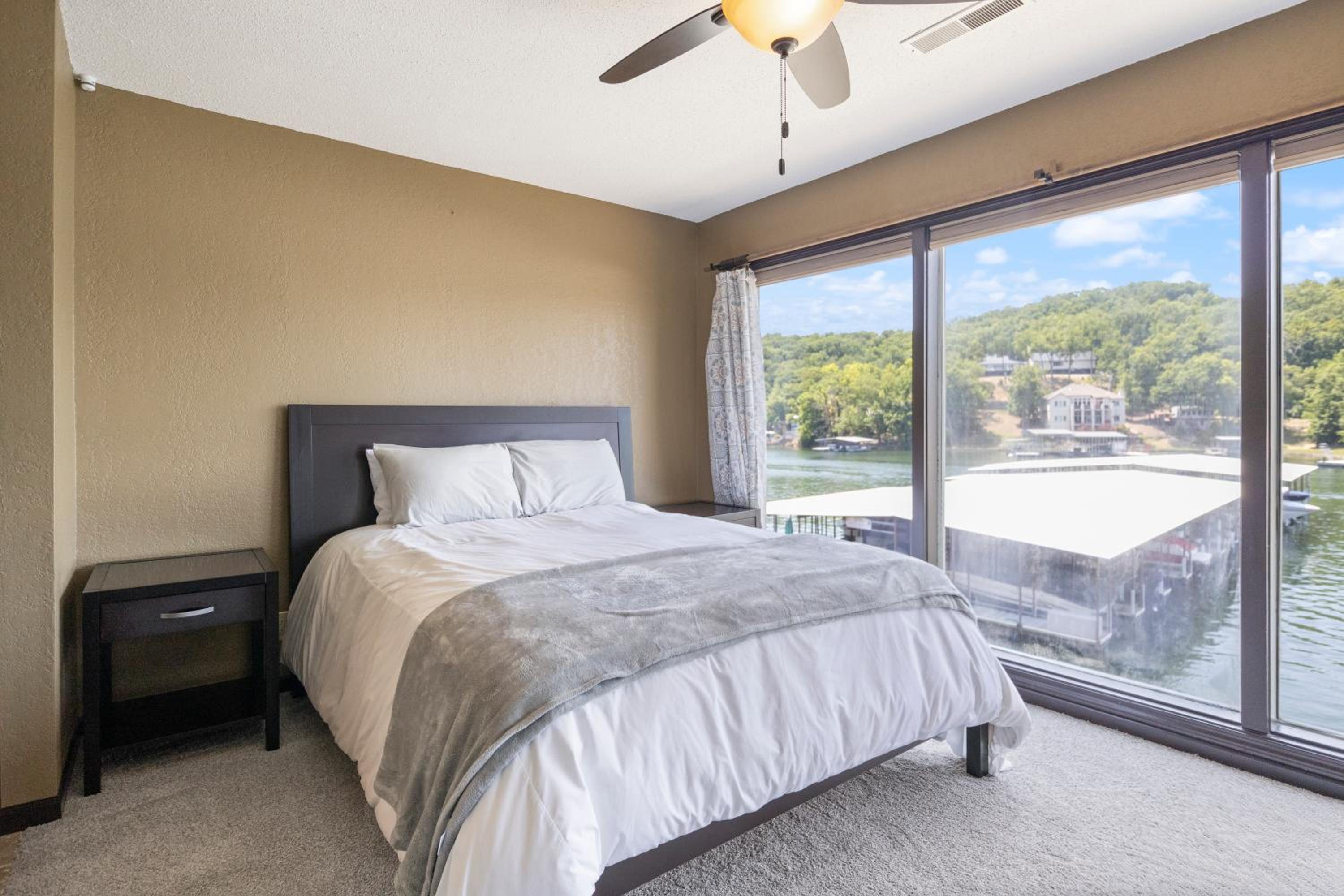 Stunning Views, Inviting Pools, and Endless Fun!