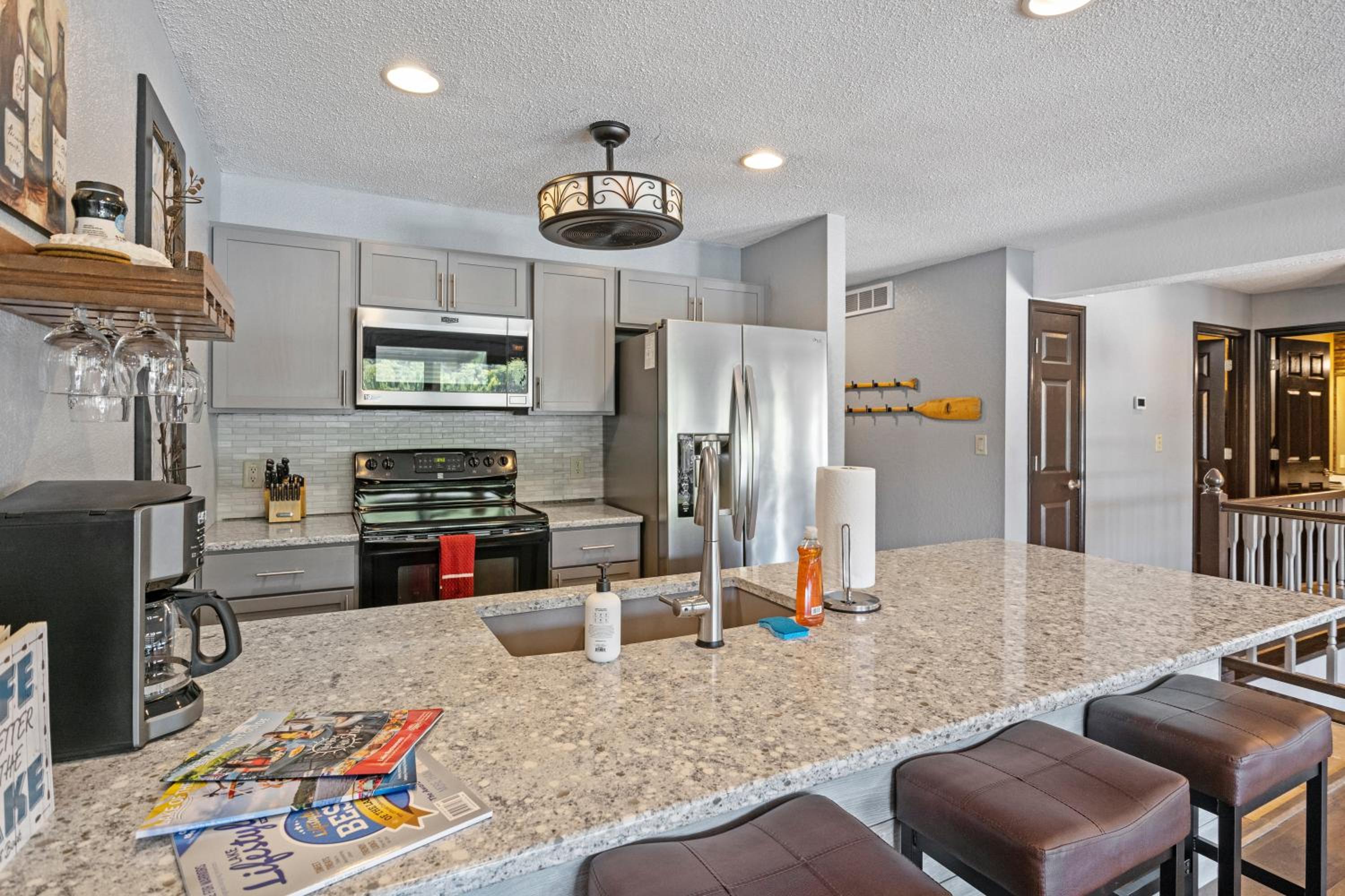 Stunning Views, Inviting Pools, and Endless Fun!