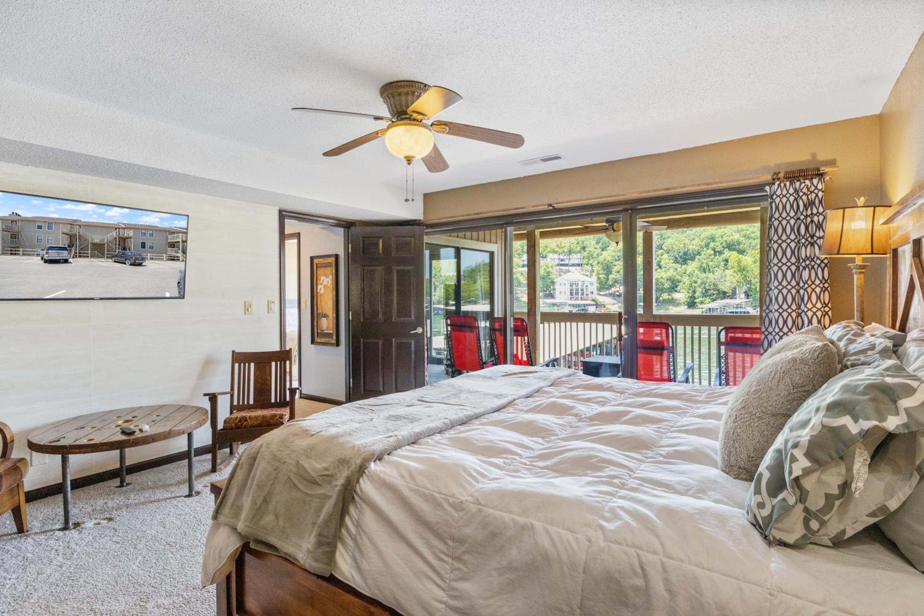 Stunning Views, Inviting Pools, and Endless Fun!
