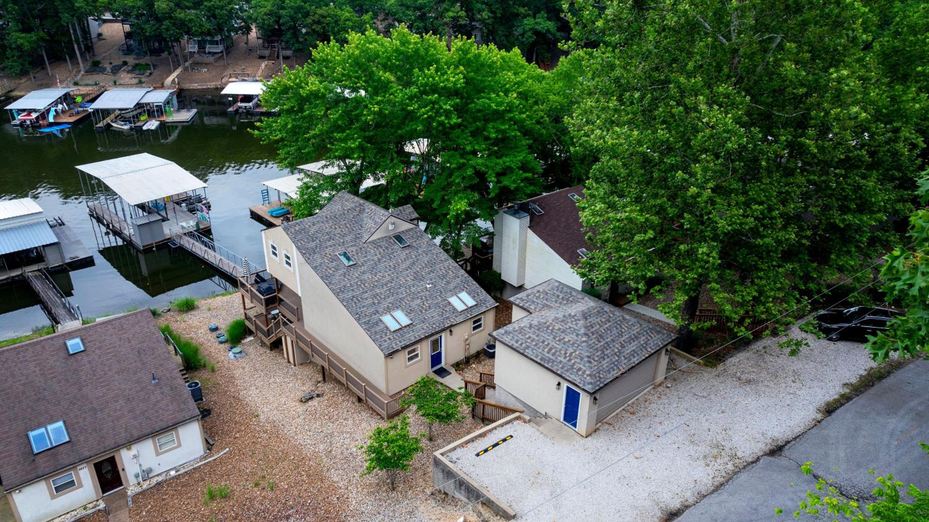 Newly Remodeled w/ Dock, Boat & PWC Slips, Pool Table & Golden Tee