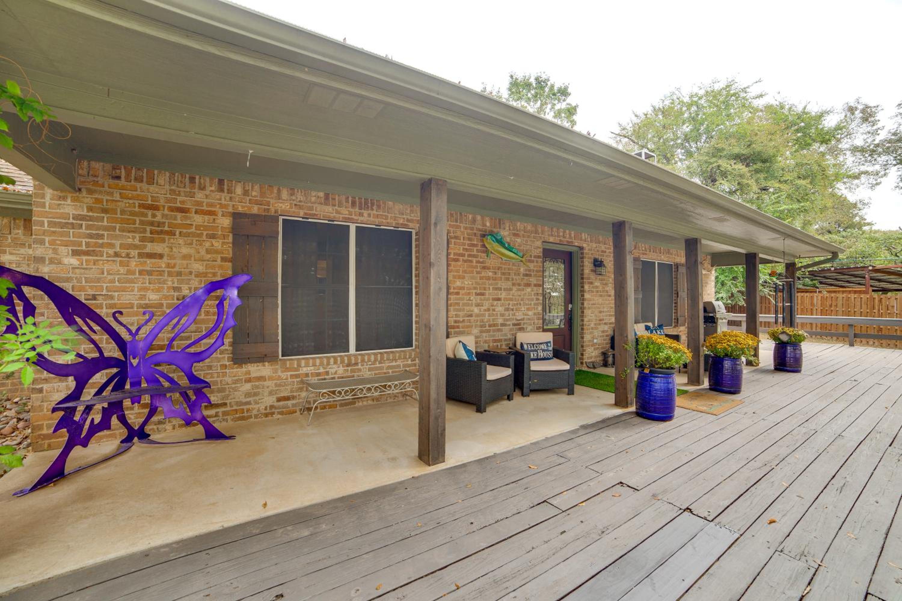 Walk to Lake Athens! Updated Home with Large Deck