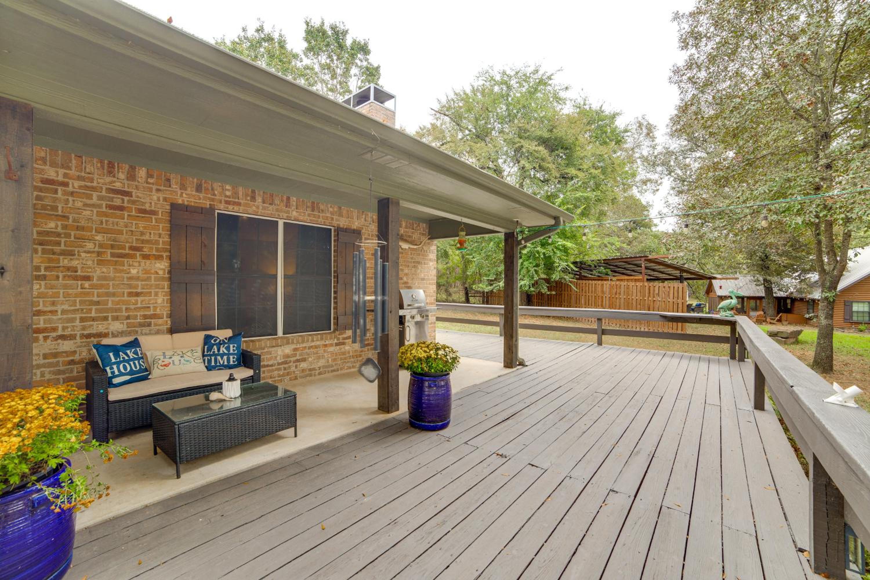 Walk to Lake Athens! Updated Home with Large Deck