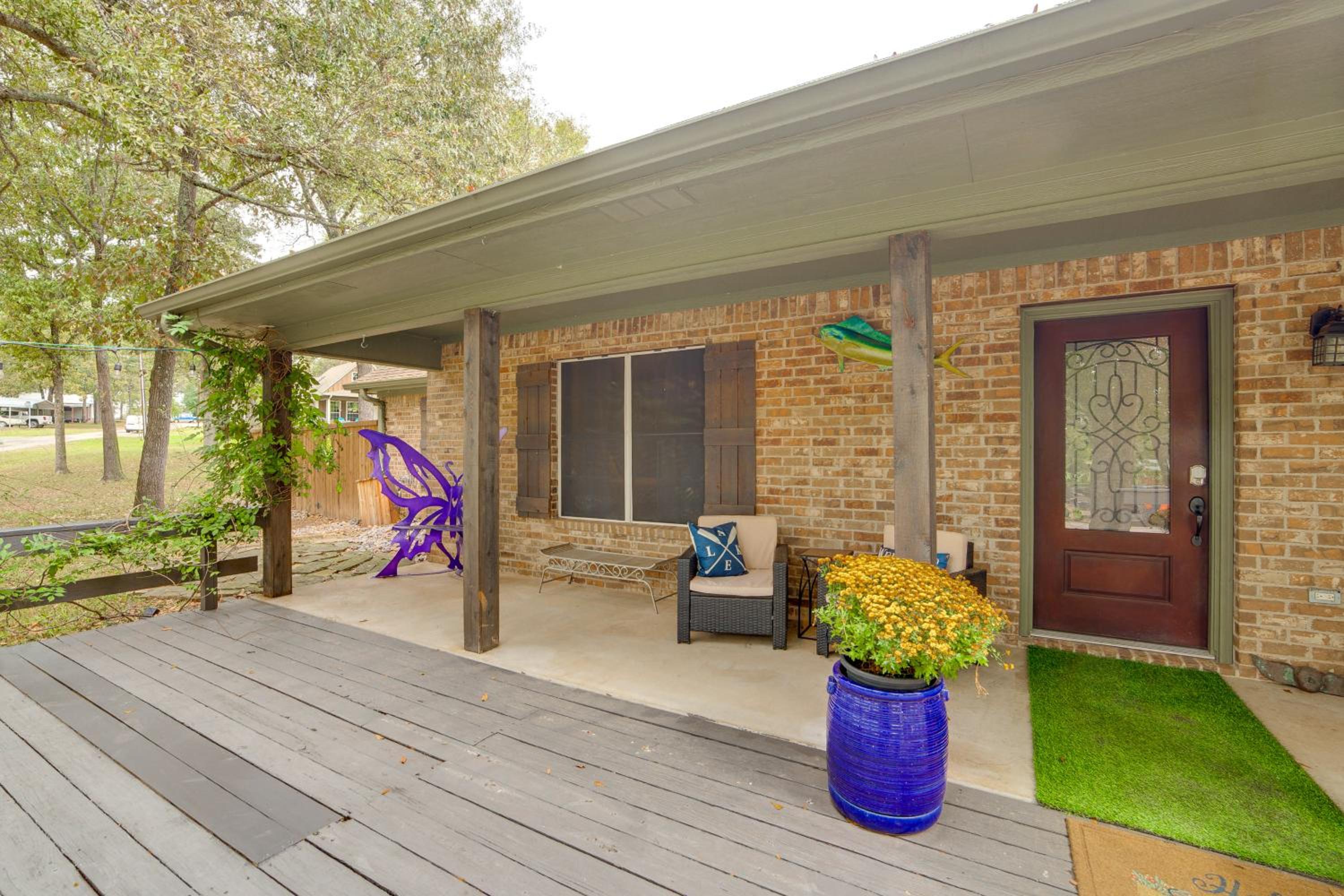 Walk to Lake Athens! Updated Home with Large Deck