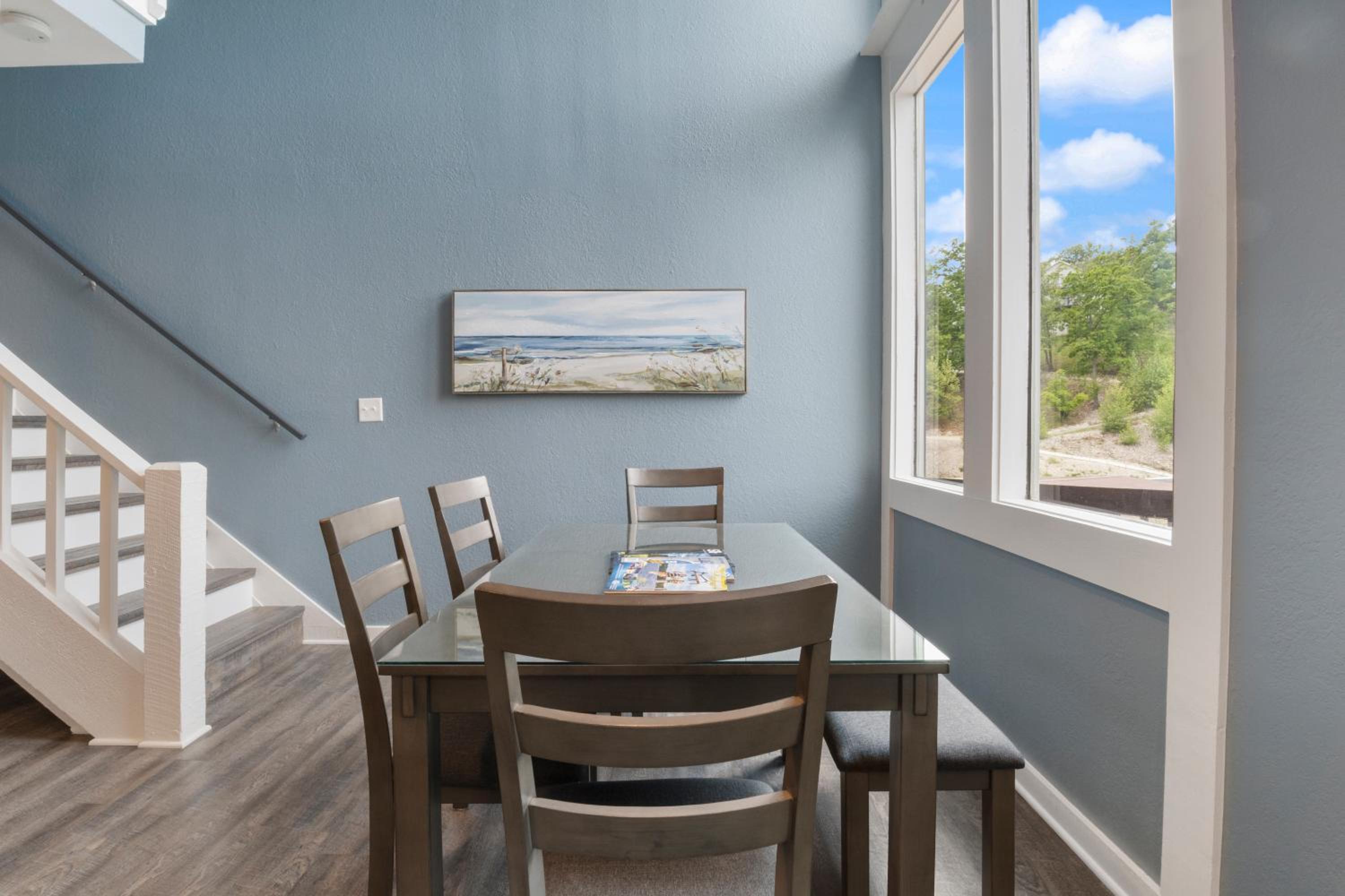 Our Cove Retreat - Perfect for Wave-Free Swimming, Tanning & Prime Location Fun!
