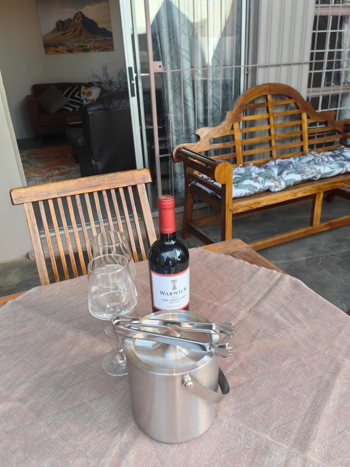 SUNSET Self-Catering Eco Guesthouse