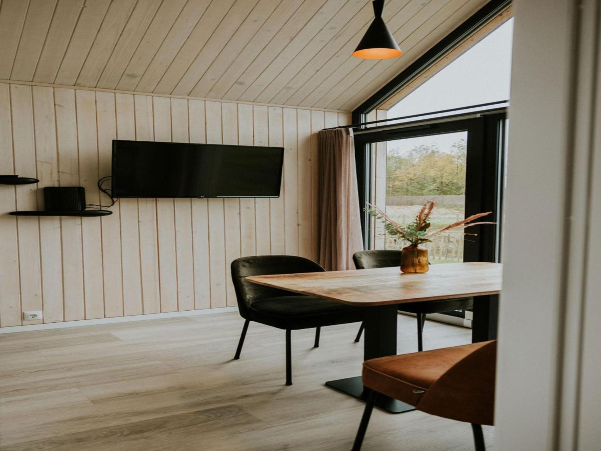 Charming Tiny House Getaway with Terrace