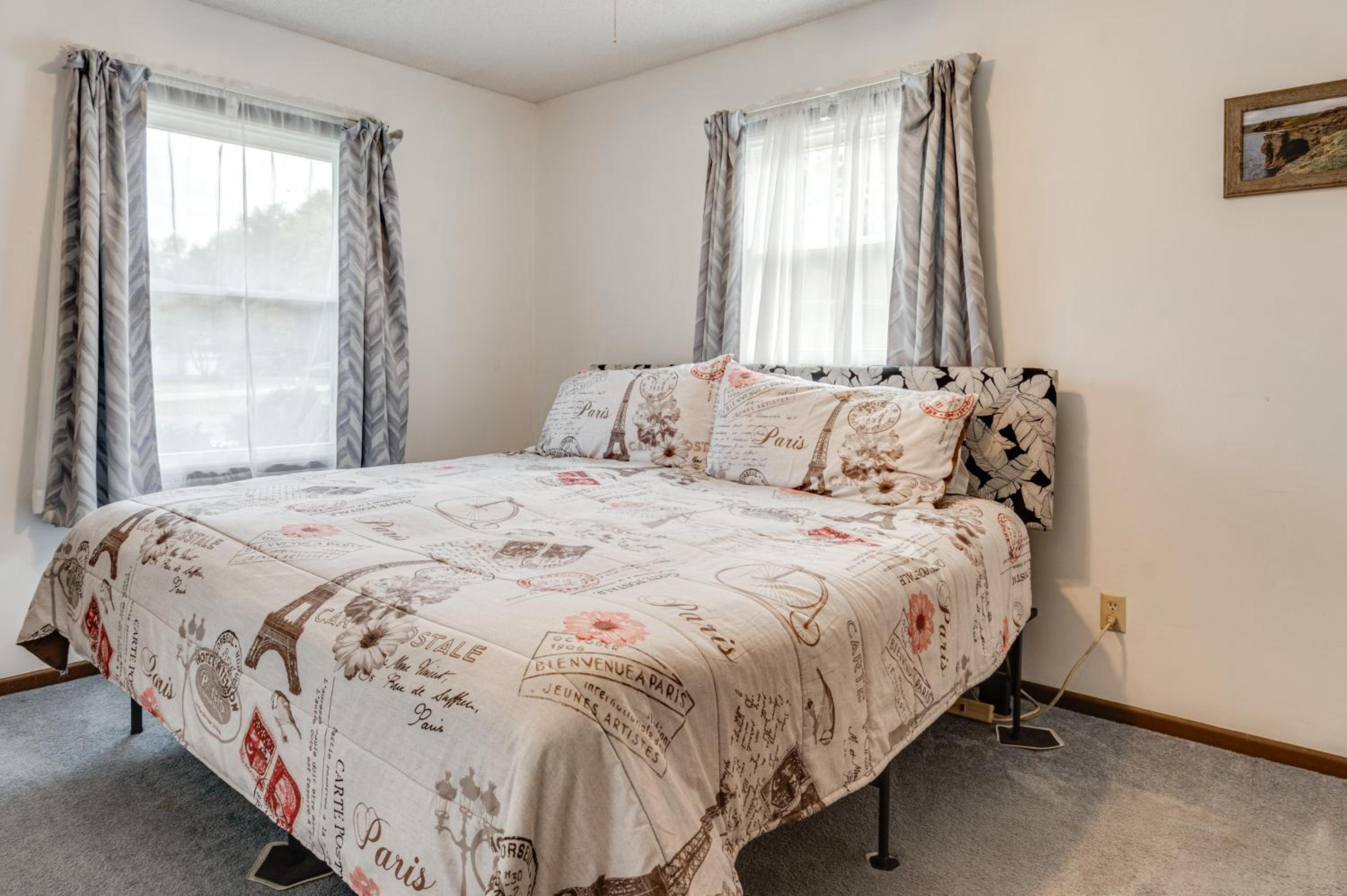 Peaceful Lemon Drop Inn Retreat in Terre Haute