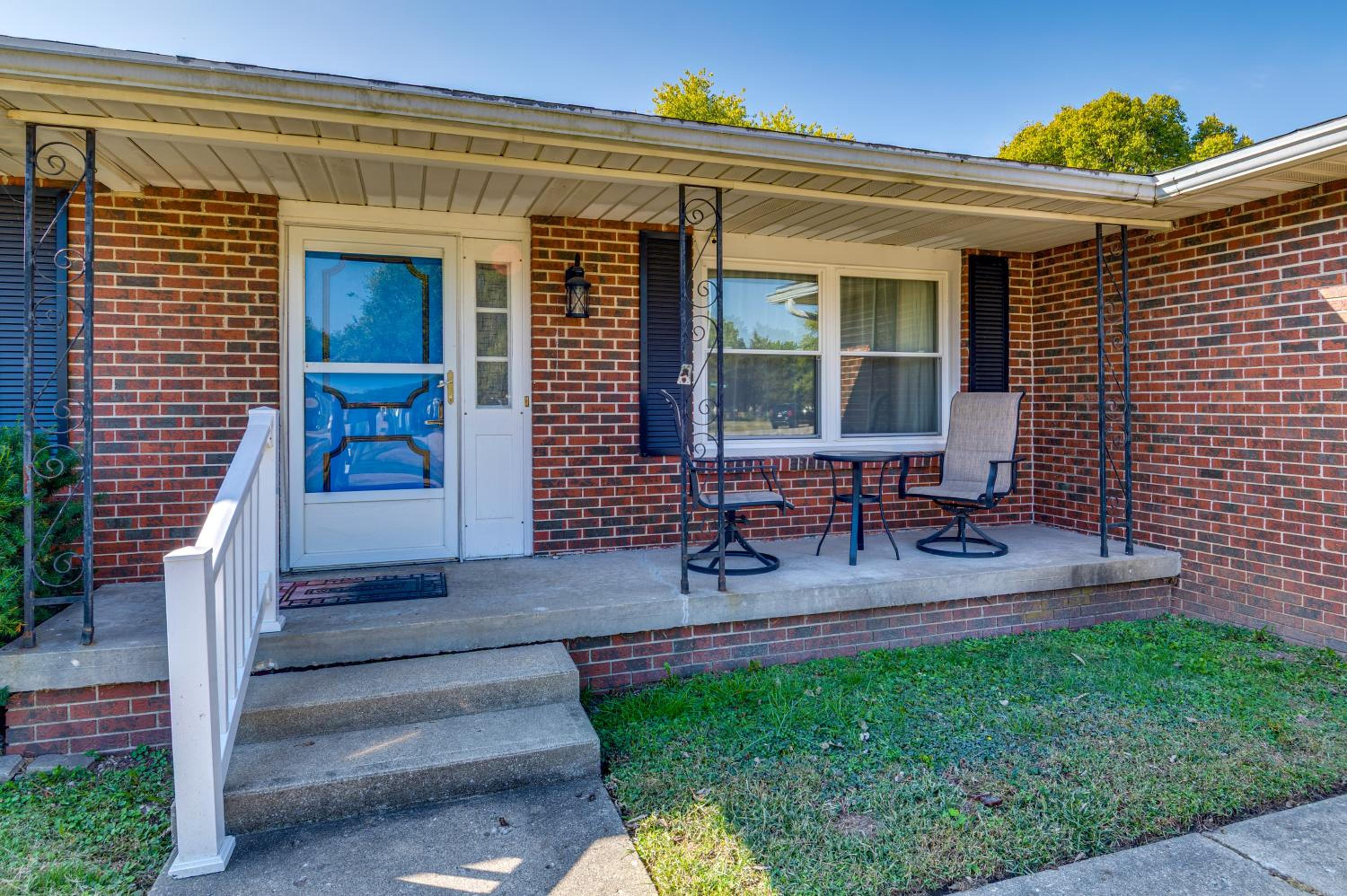Peaceful Lemon Drop Inn Retreat in Terre Haute