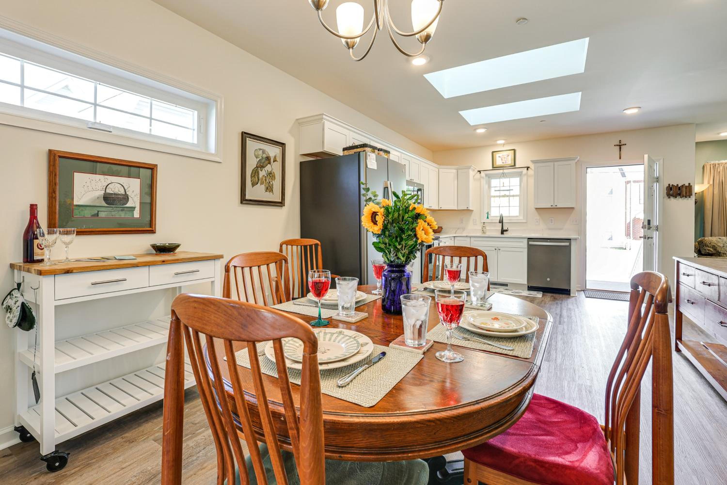 Walk to Historic Chestertown Dog-Friendly Retreat