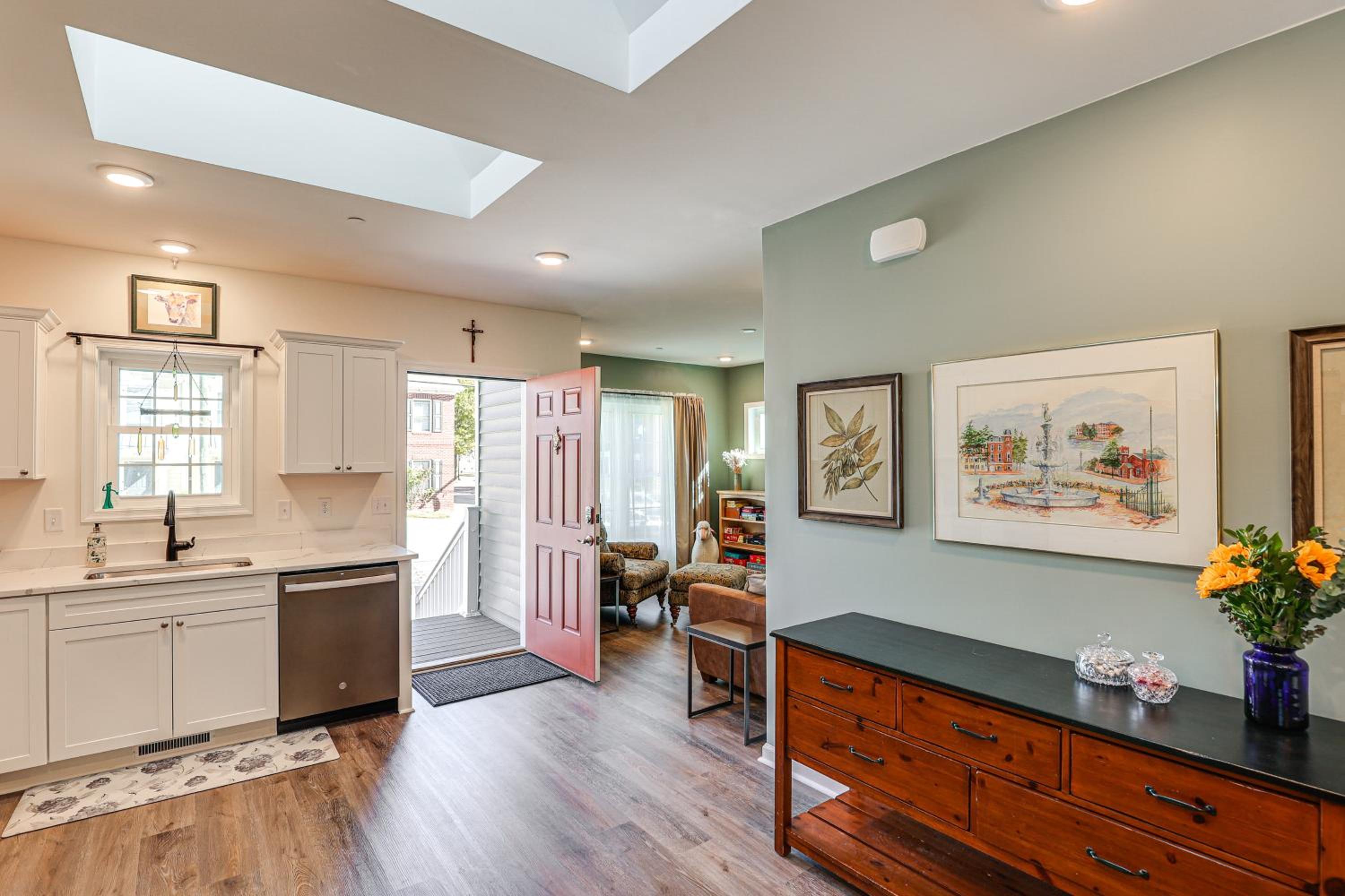 Walk to Historic Chestertown Dog-Friendly Retreat