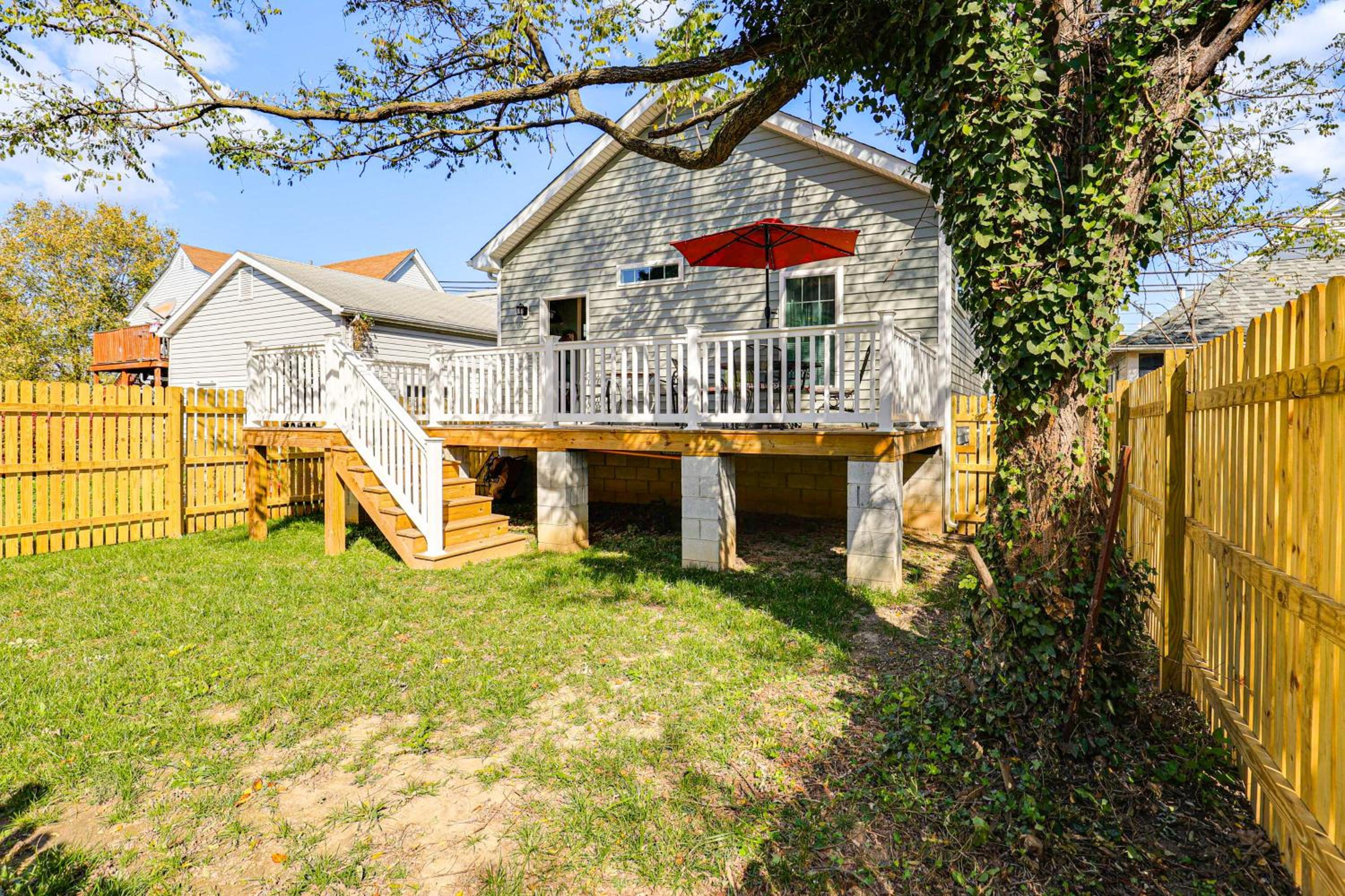 Walk to Historic Chestertown Dog-Friendly Retreat
