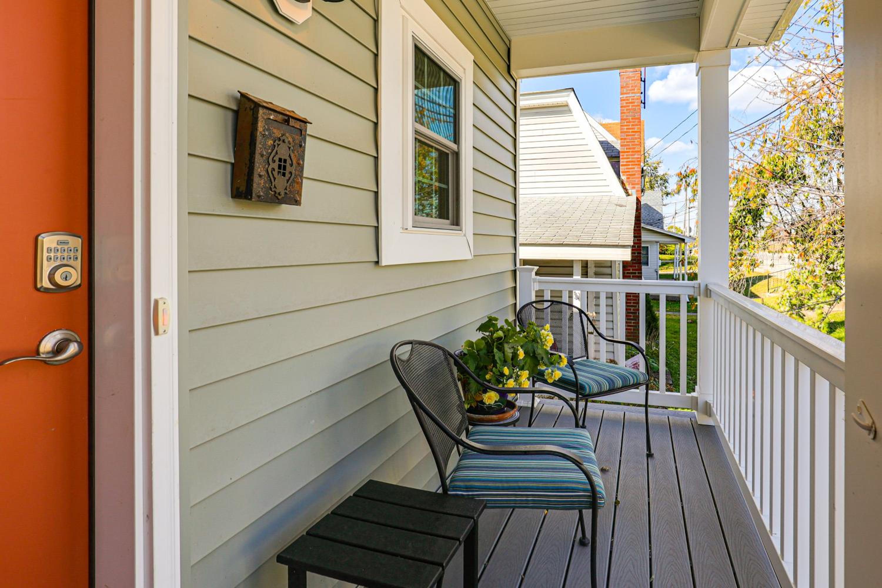 Walk to Historic Chestertown Dog-Friendly Retreat