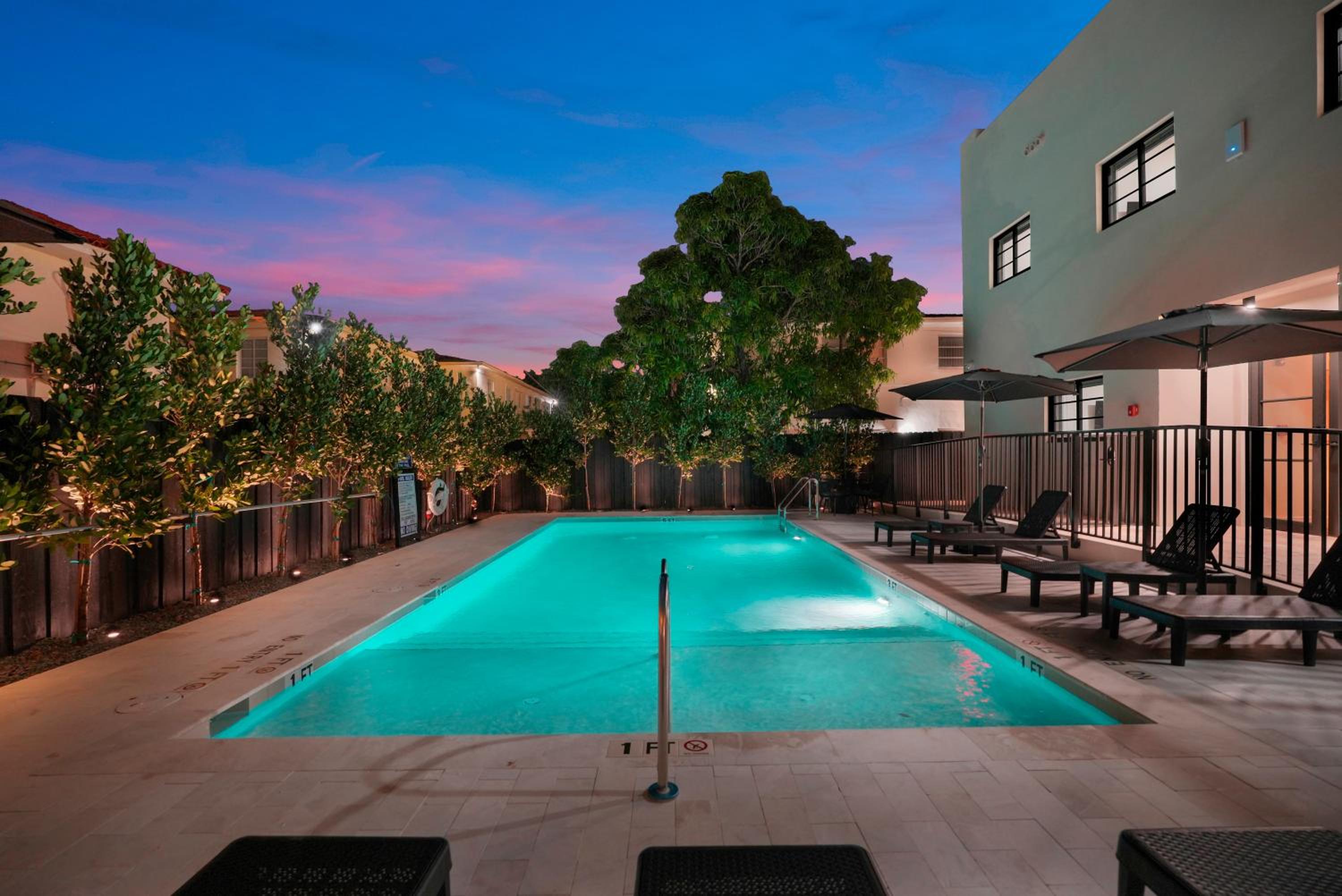 Prestige Retreat by Renzzi