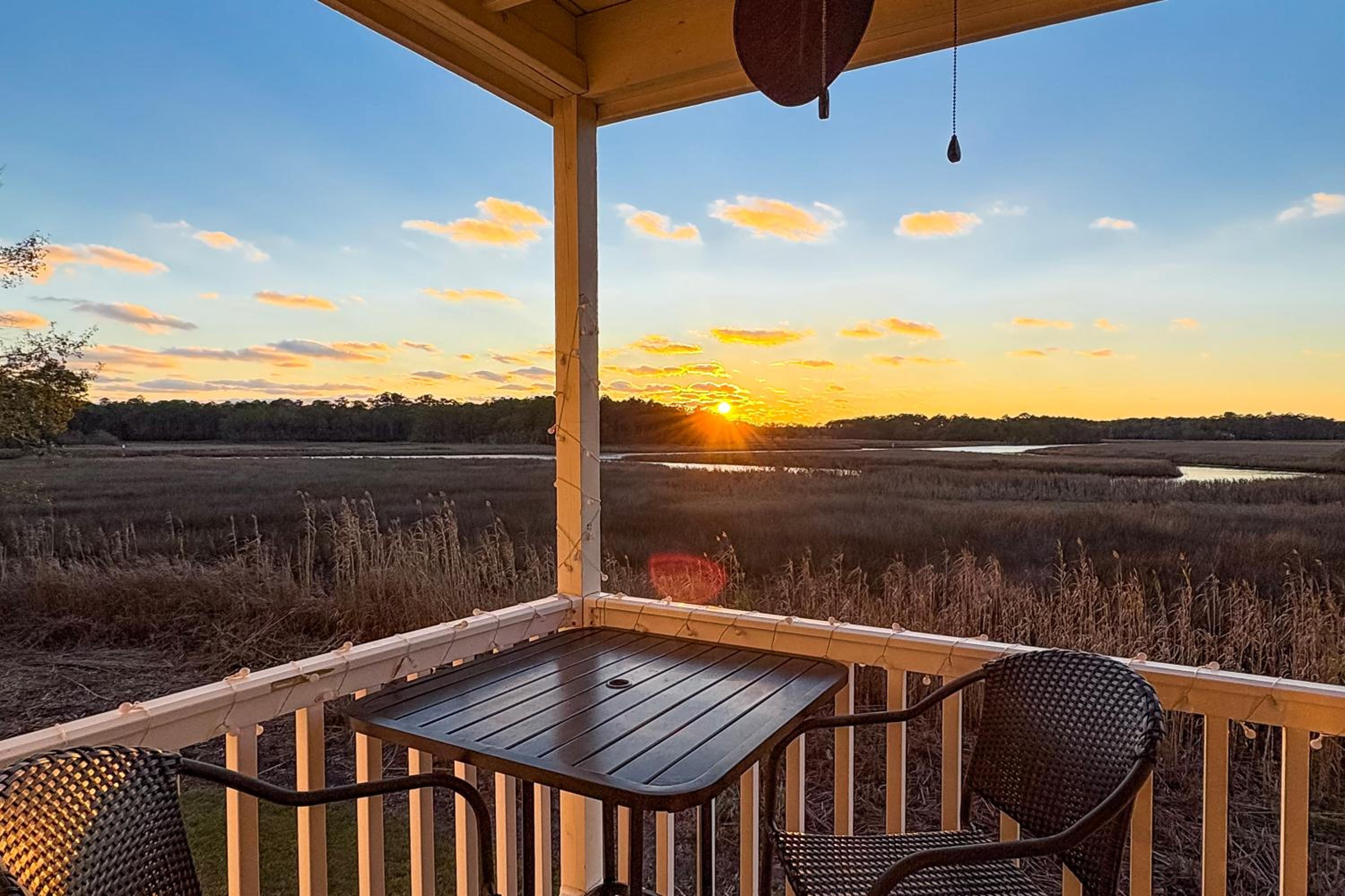 Waterfront condo at Harbor Landing G02 - Relax in BEAUTIFUL Ocean Springs