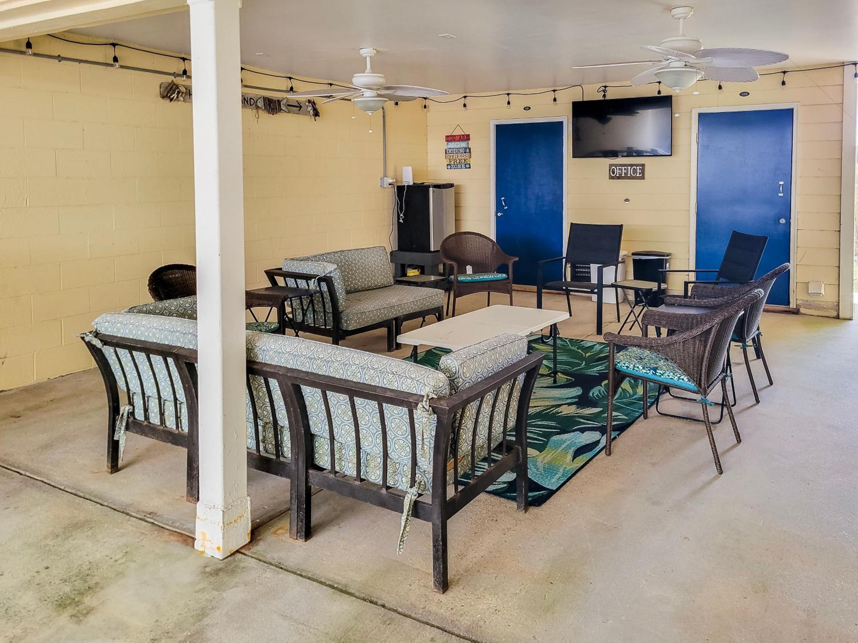 Waterfront condo at Harbor Landing G02 - Relax in BEAUTIFUL Ocean Springs