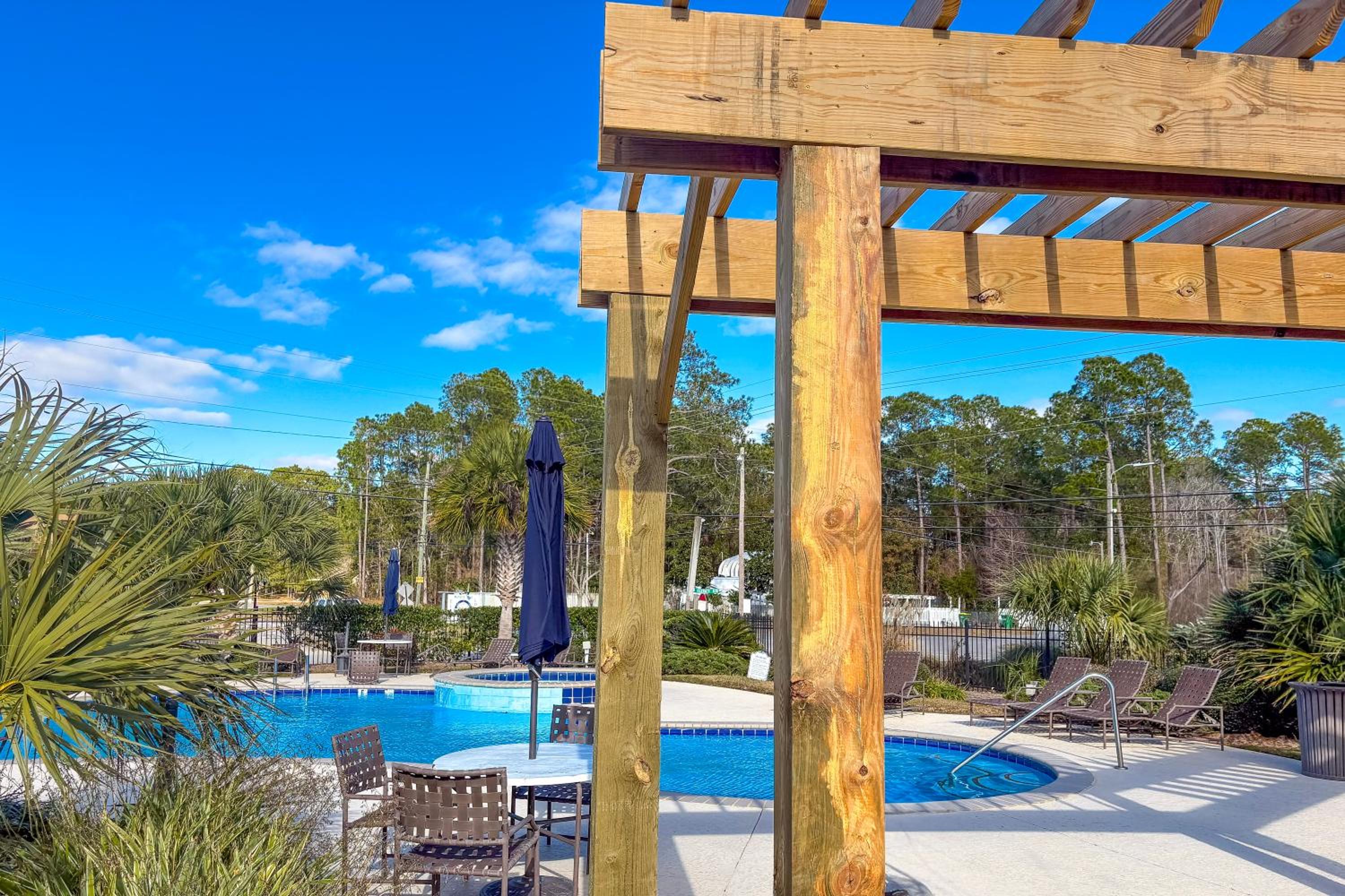 Waterfront condo at Harbor Landing G02 - Relax in BEAUTIFUL Ocean Springs