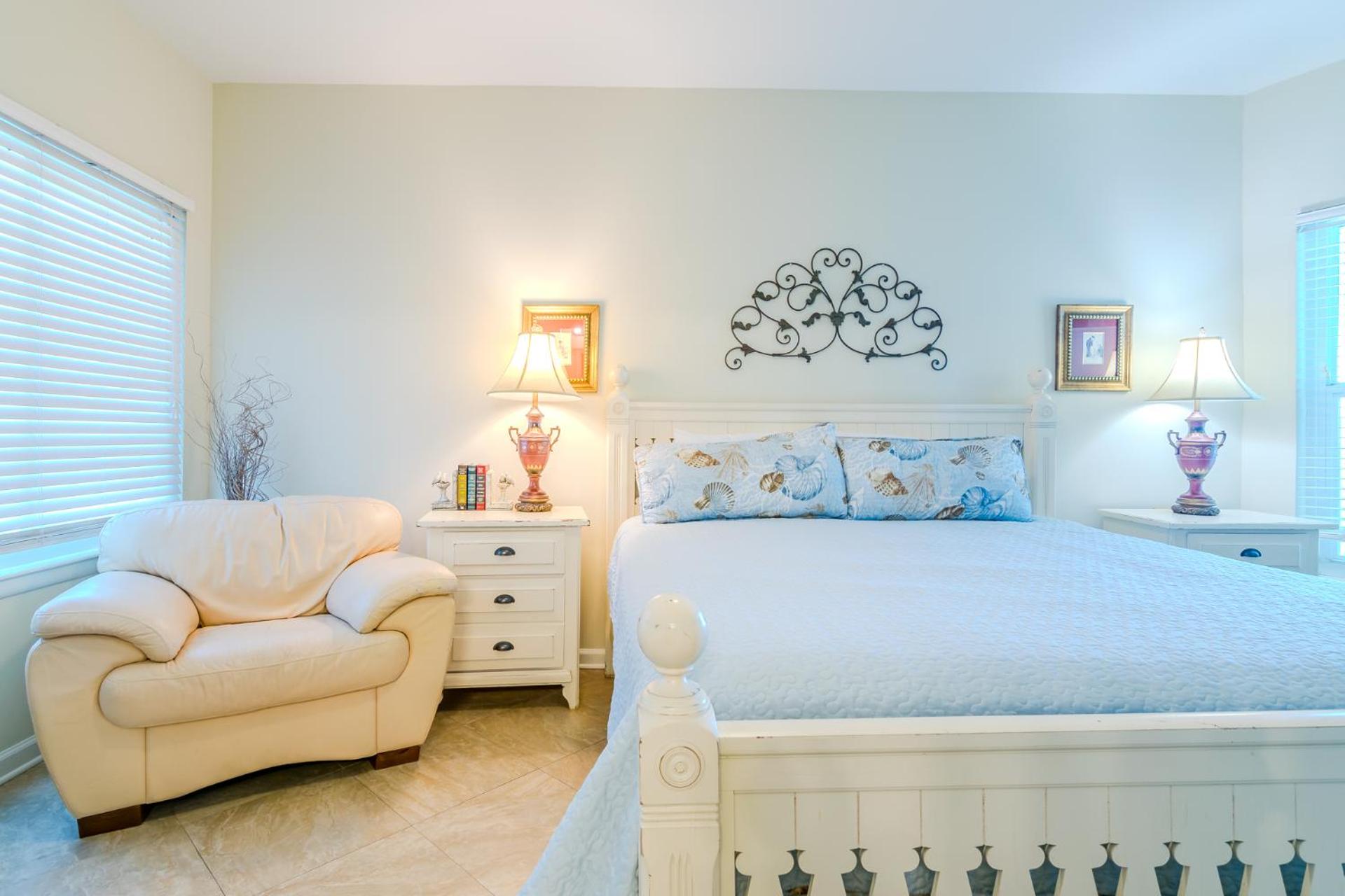 Spacious Beachview End Unit in Legacy Tower 1 -1101 - 3 bedroom 3 bath condo