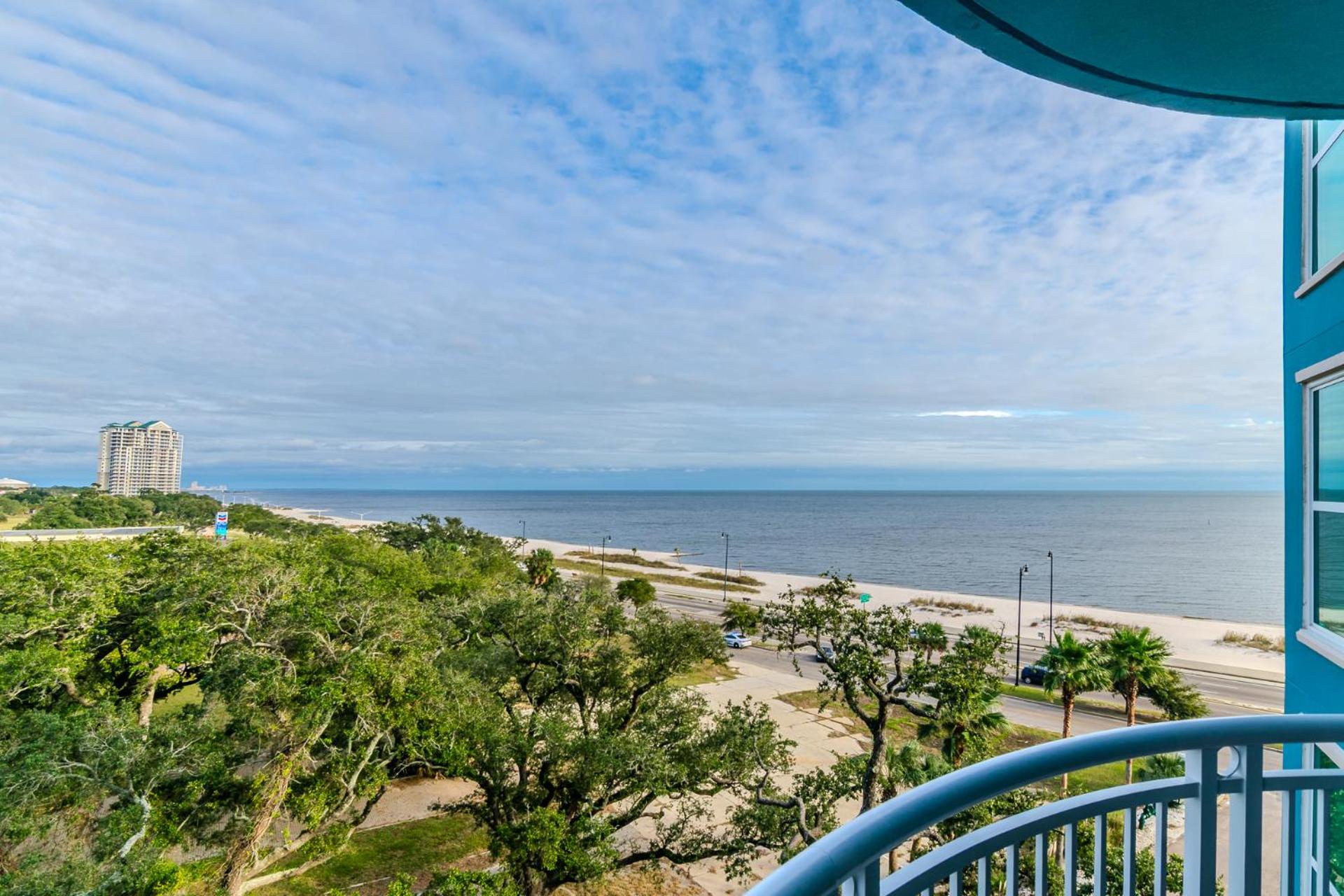Spacious Beachview End Unit in Legacy Tower 1-501 - 3 bedroom 3 bath condo