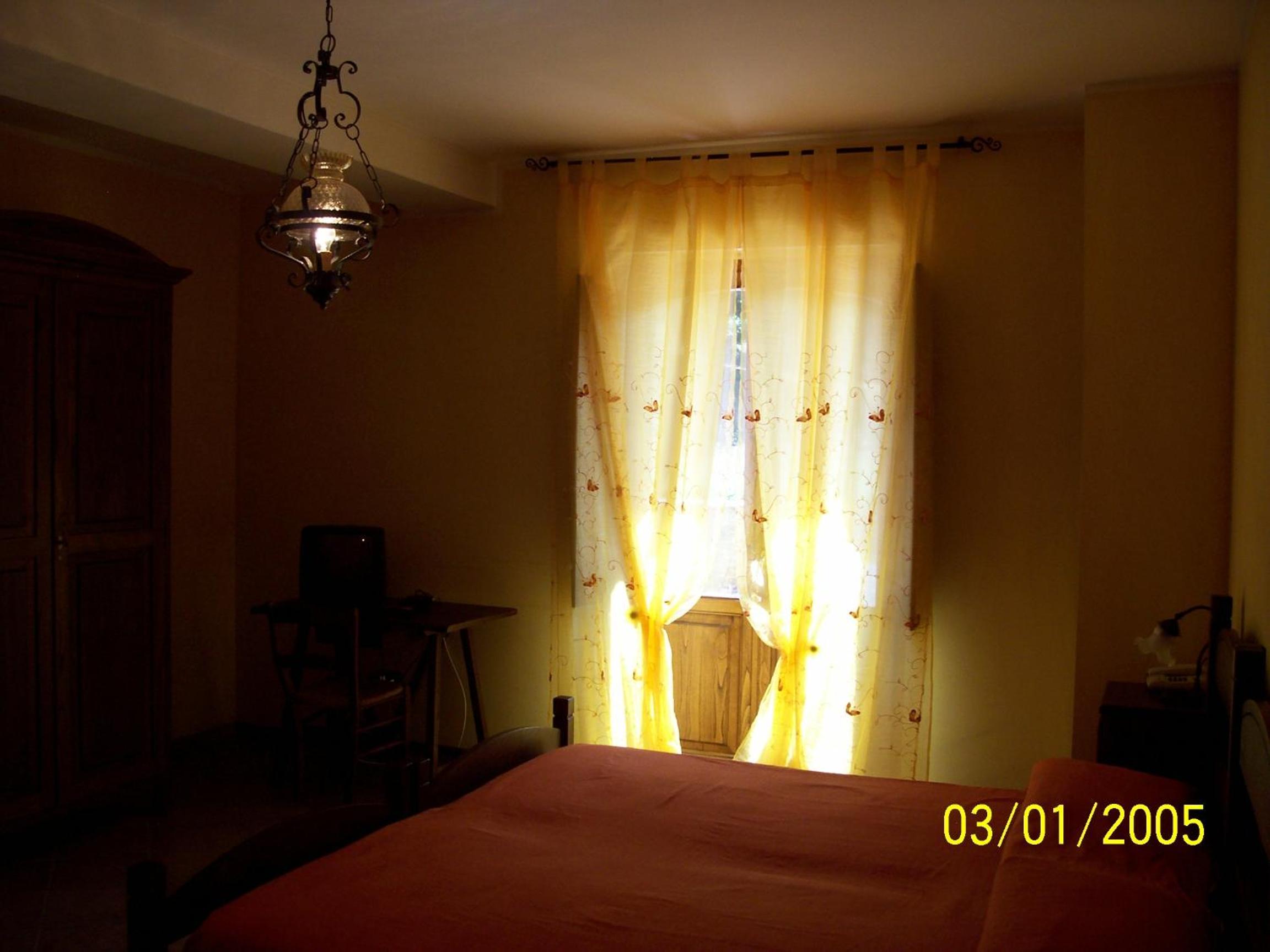 Photo 33