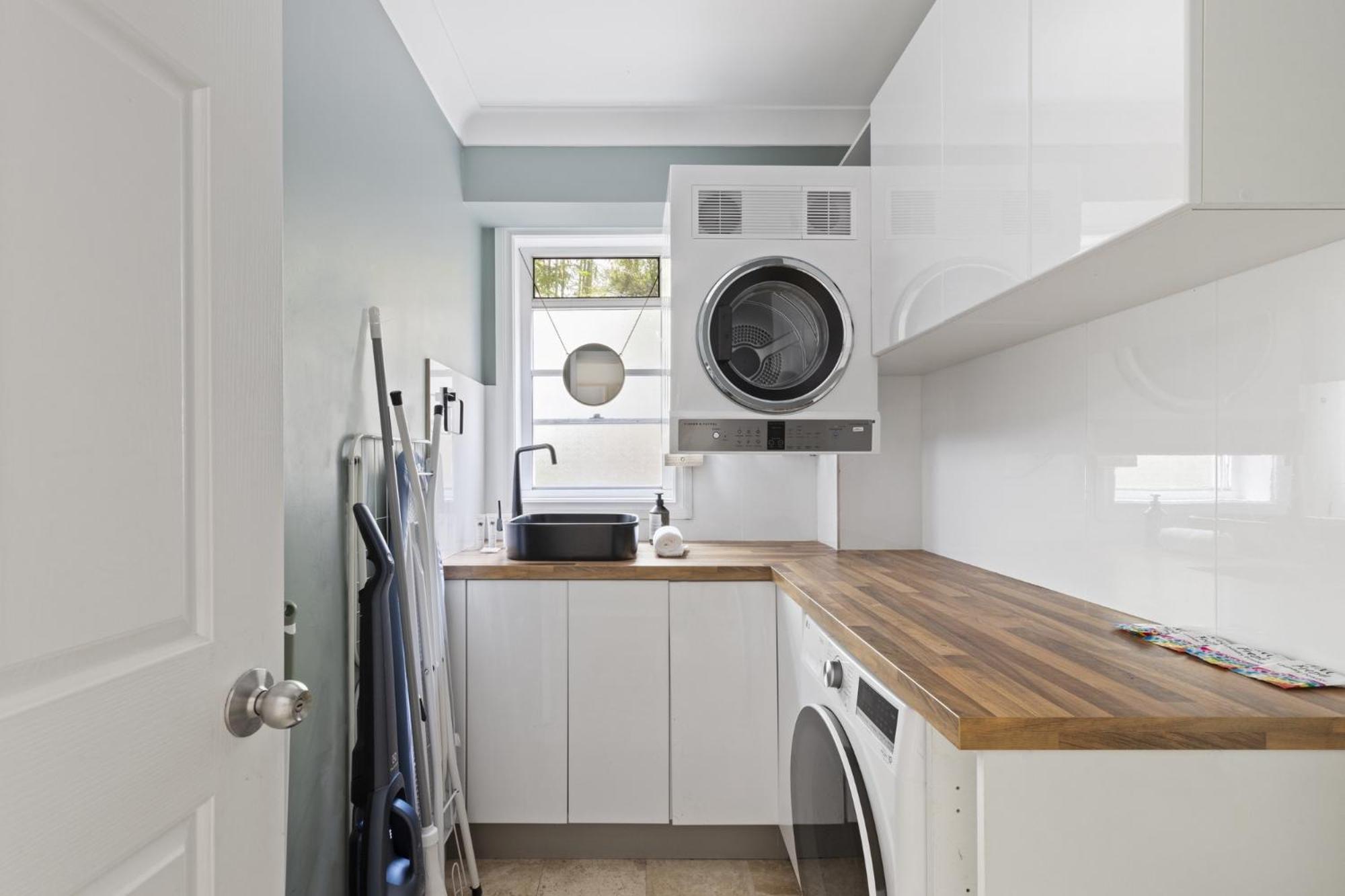 Spacious 3-Bed Duplex in Leafy Seaforth