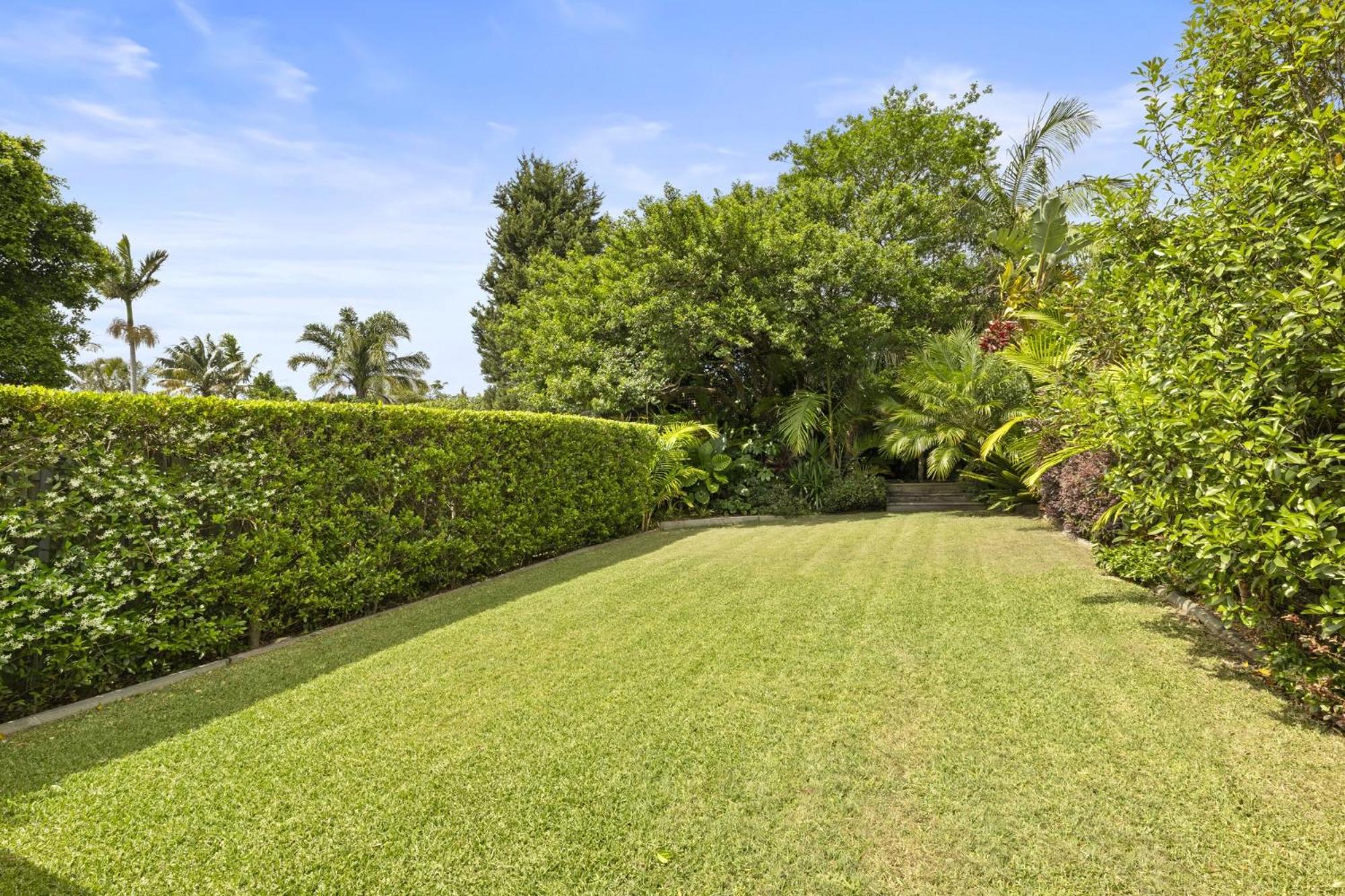 Spacious 3-Bed Duplex in Leafy Seaforth