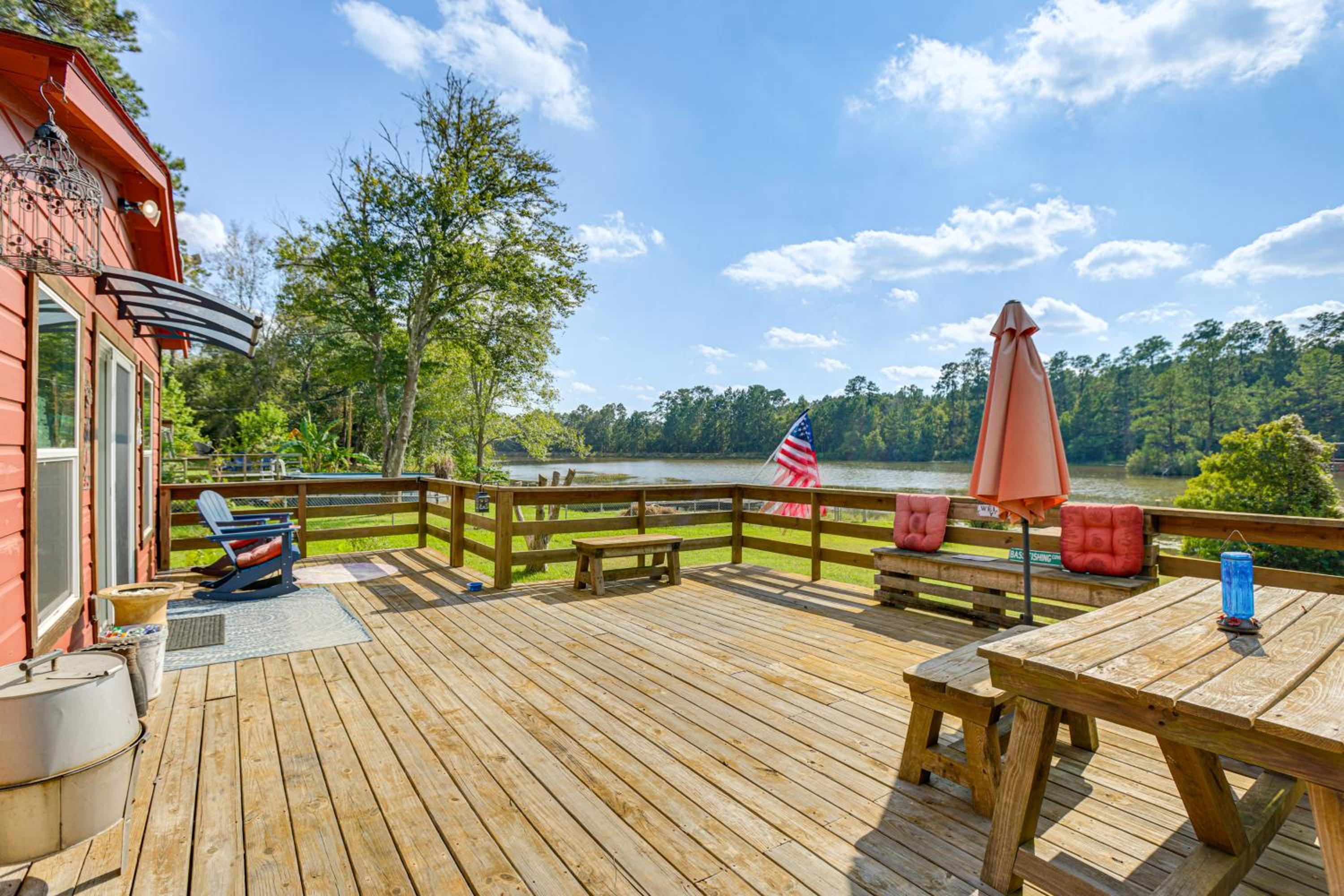Kokomo Kove - Waterfront Country Texas Getaway