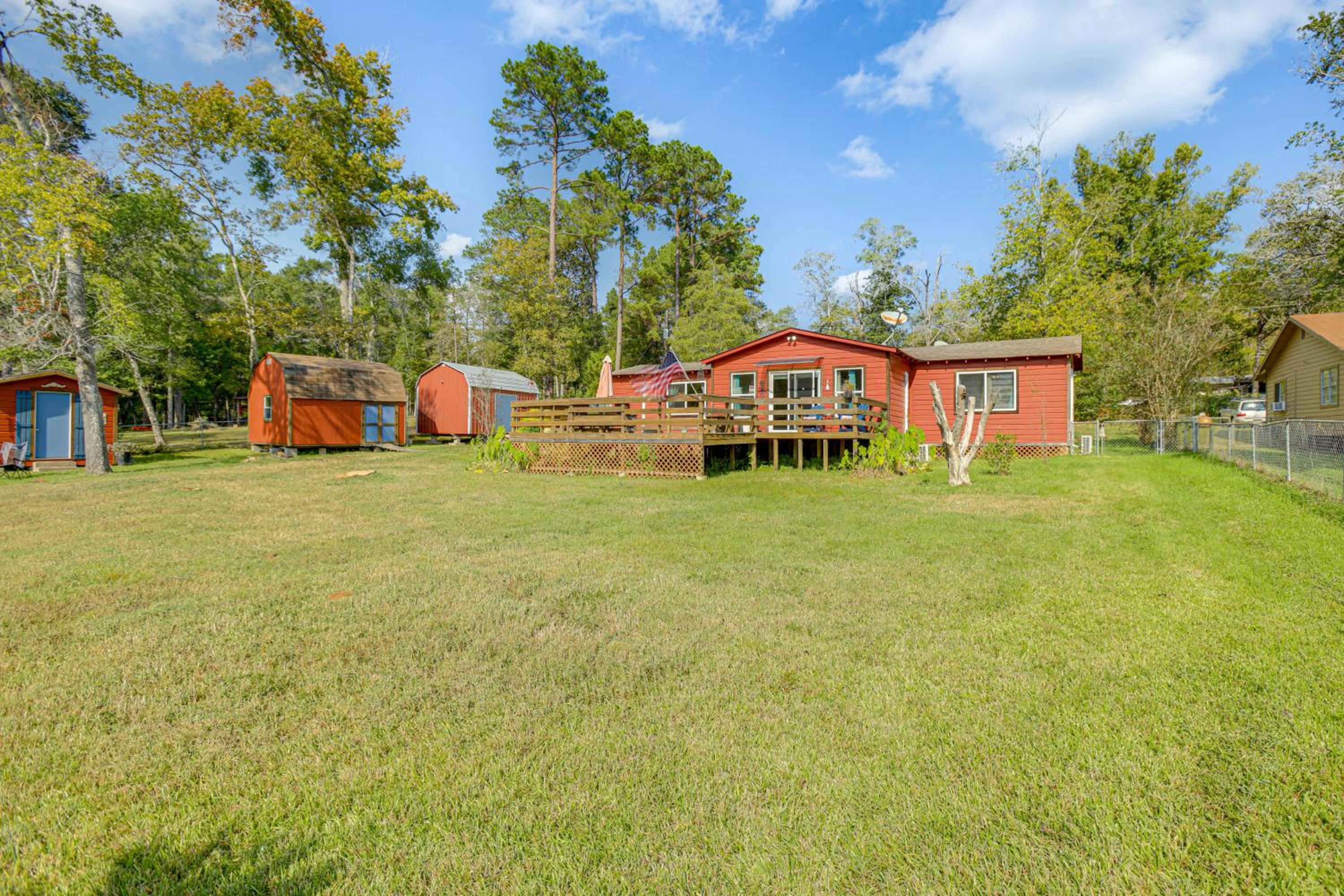 Kokomo Kove - Waterfront Country Texas Getaway