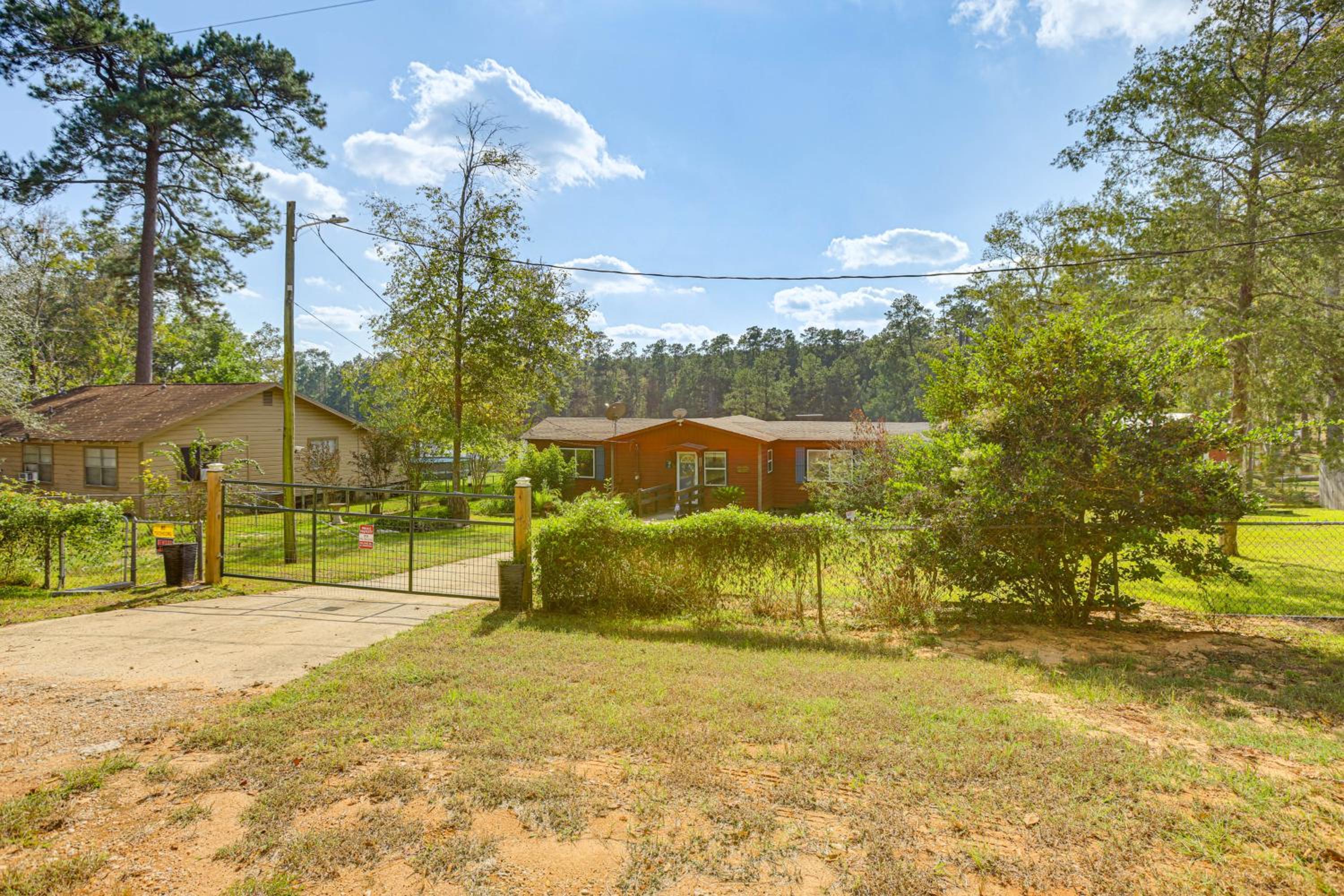 Kokomo Kove - Waterfront Country Texas Getaway