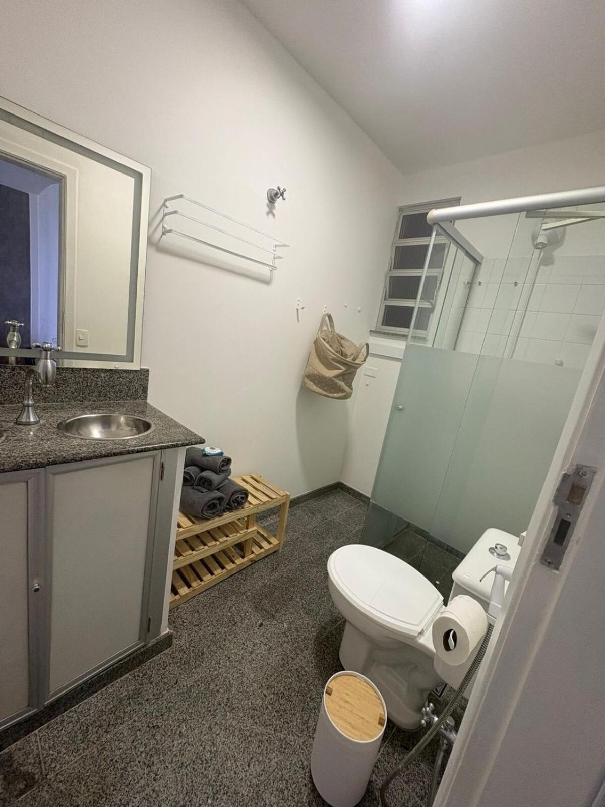 Amazing and Spacious Apartment 500m from the beach