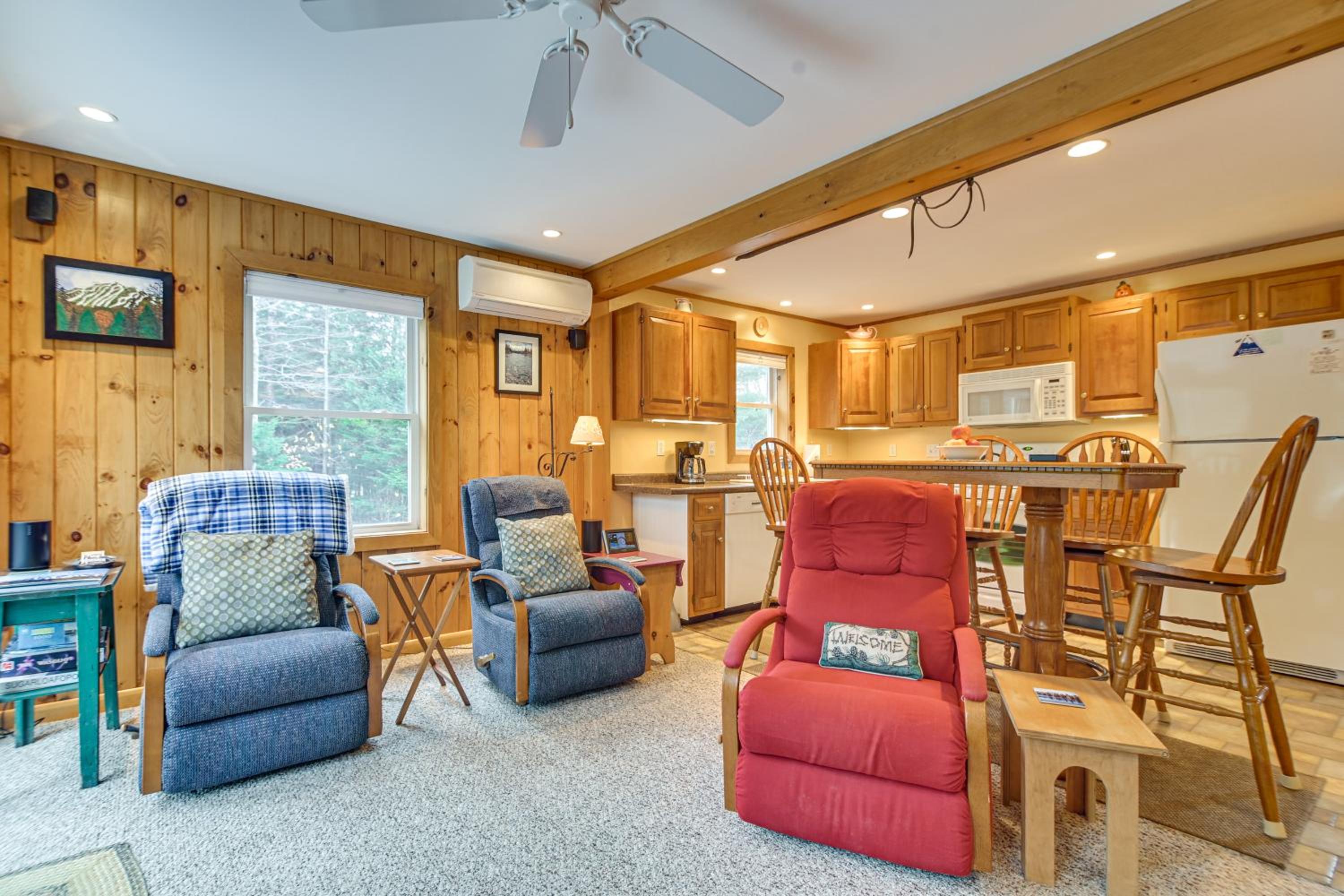 Forest-View Hideaway 3 Mi to Sugarloaf Mountain!