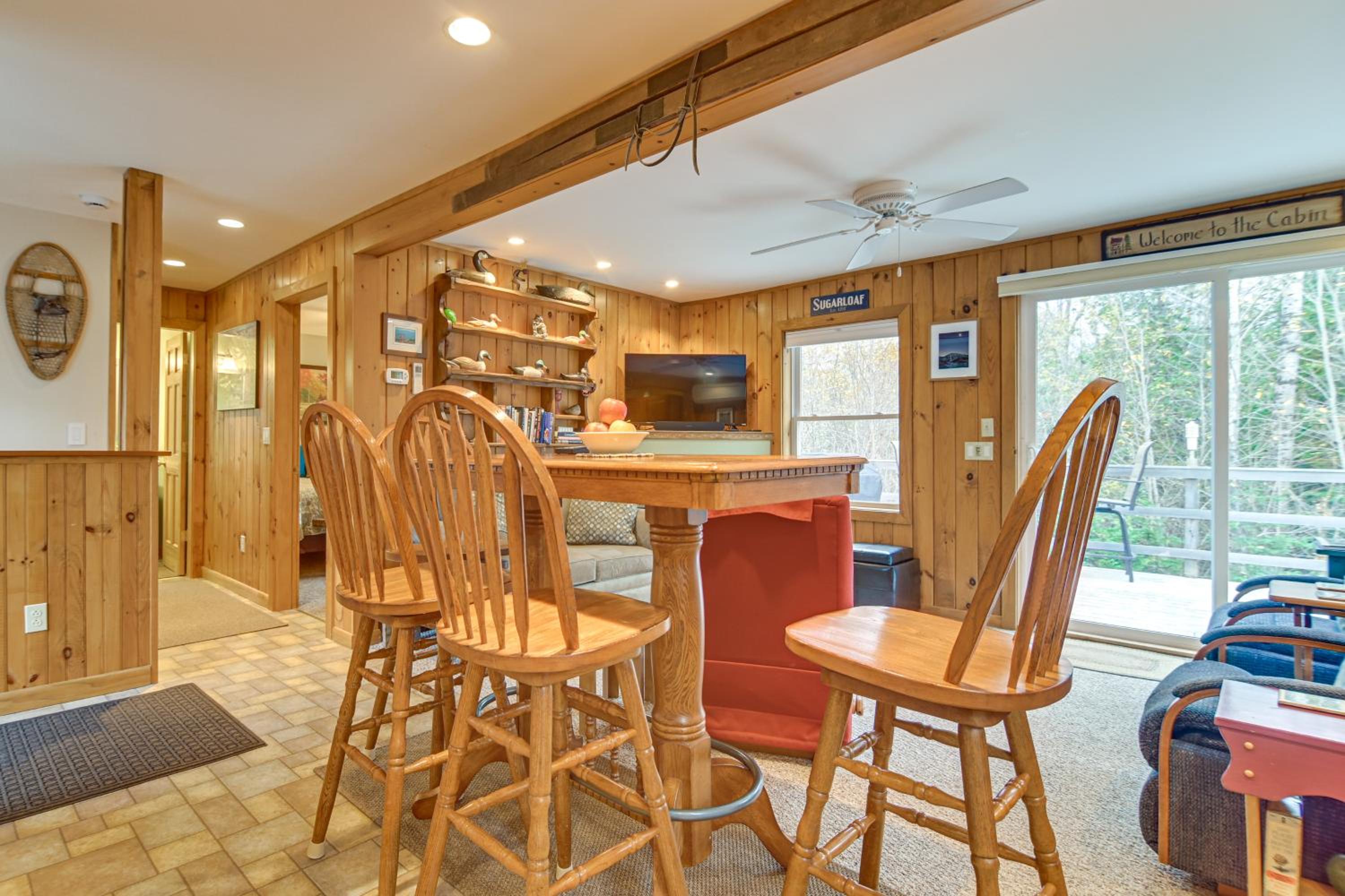 Forest-View Hideaway 3 Mi to Sugarloaf Mountain!