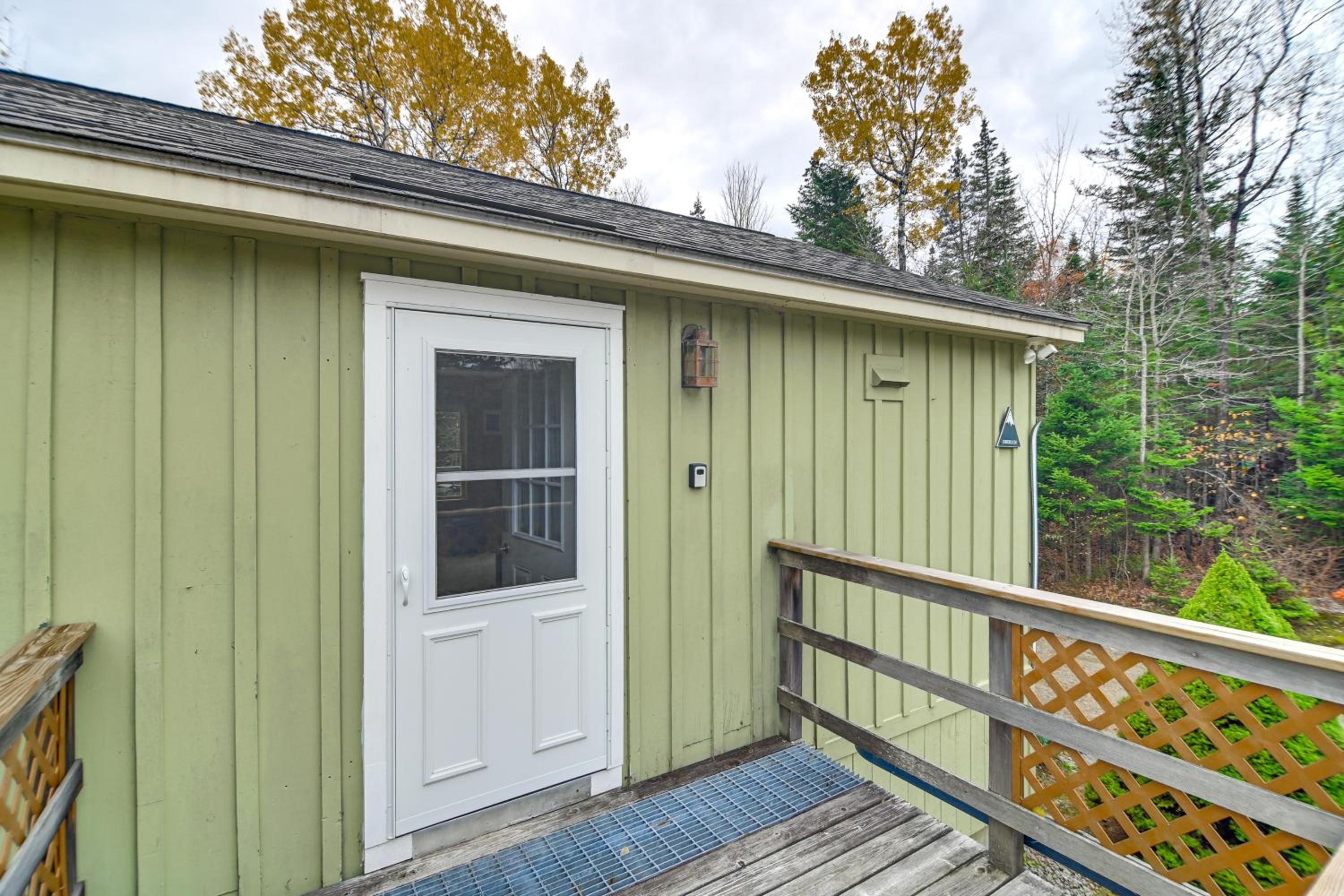 Forest-View Hideaway 3 Mi to Sugarloaf Mountain!