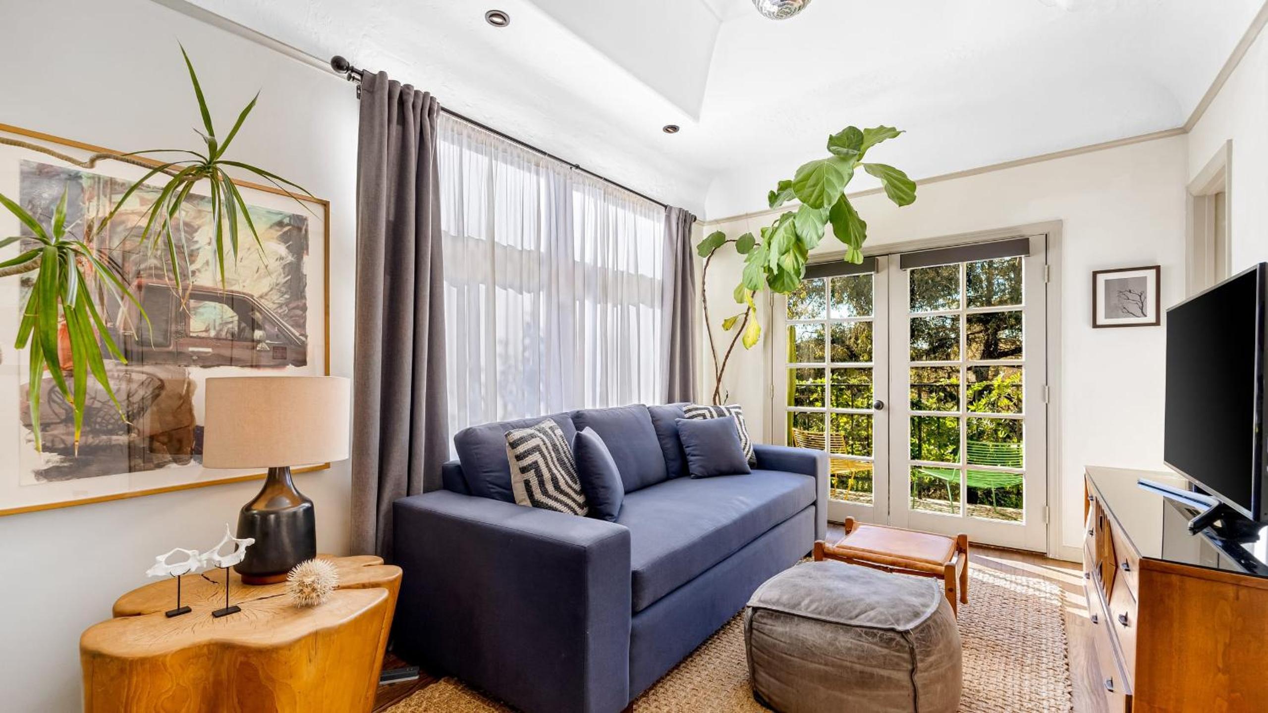 Spanish Revival Charm in Silver Lake w Patio BBQ Walkable Location Maltman Manor by AvantStay