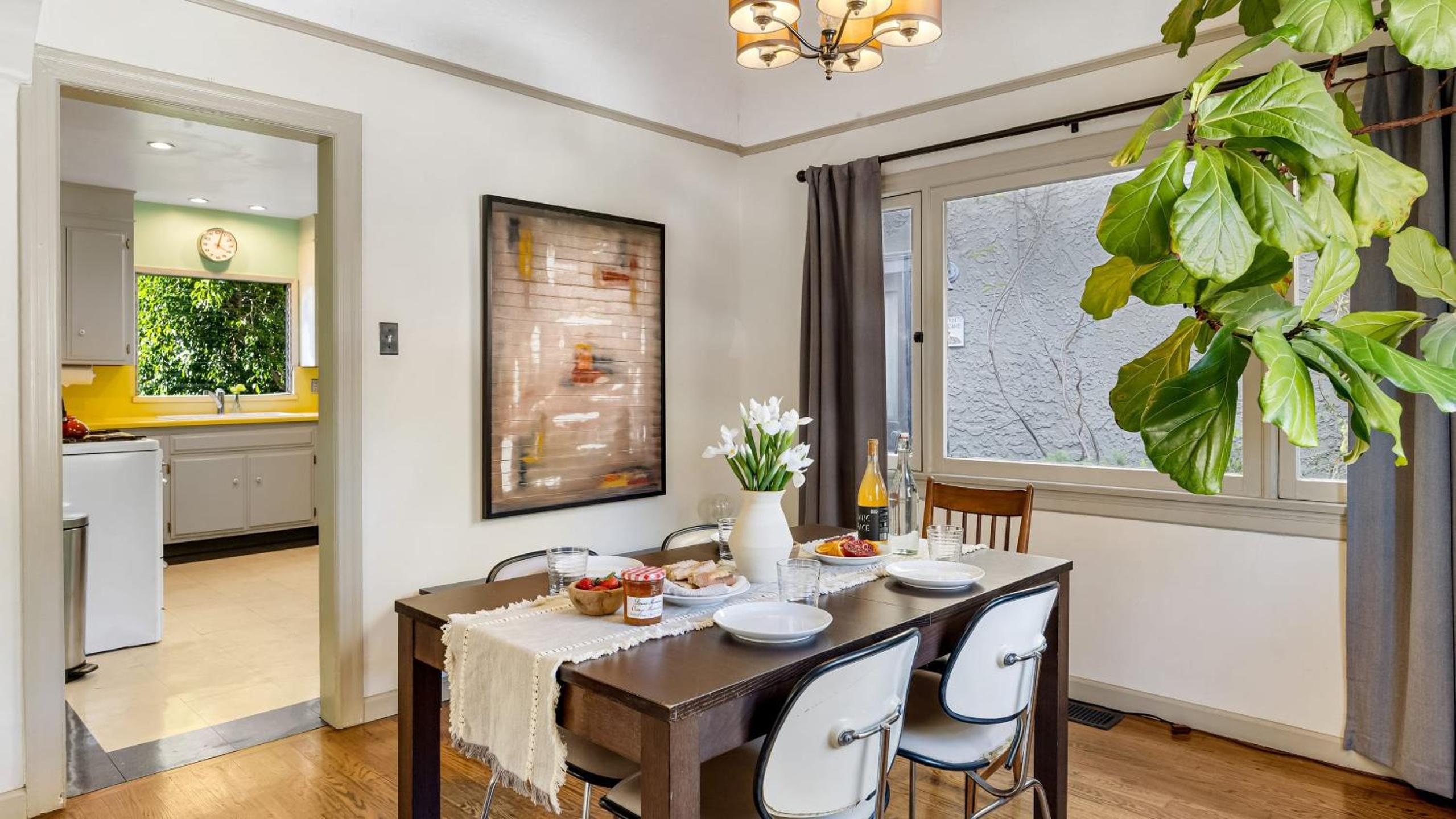 Spanish Revival Charm in Silver Lake w Patio BBQ Walkable Location Maltman Manor by AvantStay
