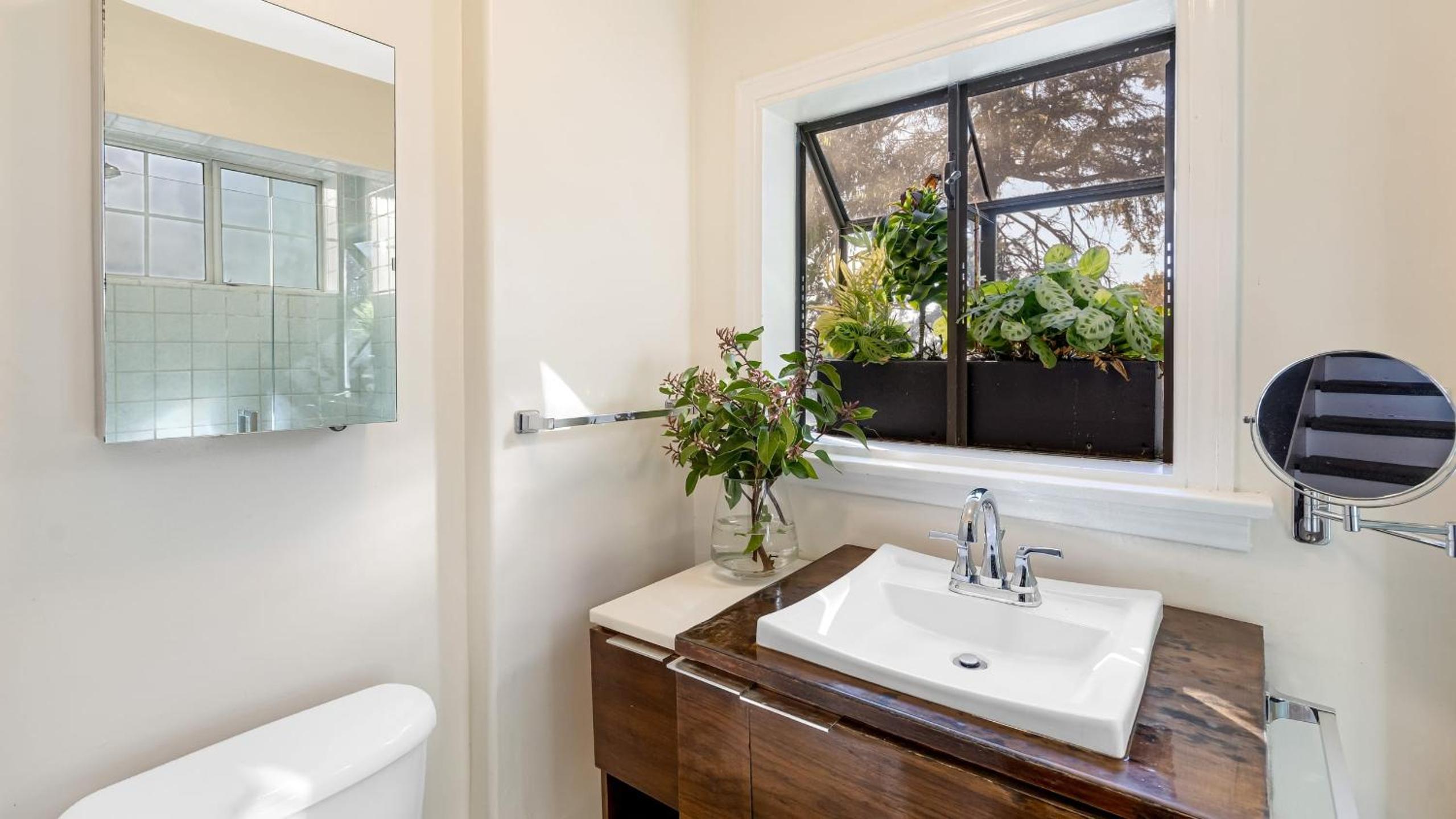 Spanish Revival Charm in Silver Lake w Patio BBQ Walkable Location Maltman Manor by AvantStay