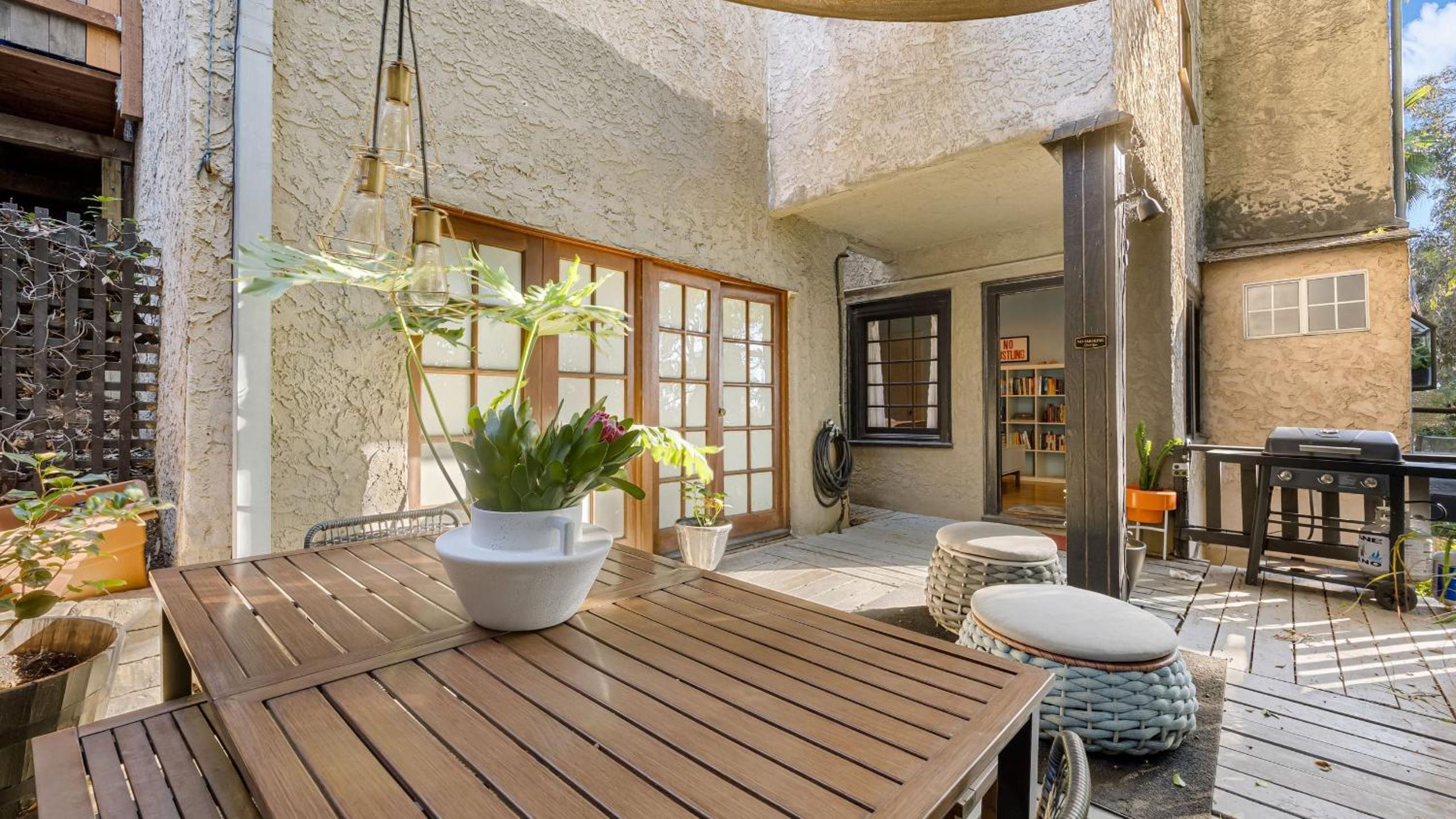 Spanish Revival Charm in Silver Lake w Patio BBQ Walkable Location Maltman Manor by AvantStay