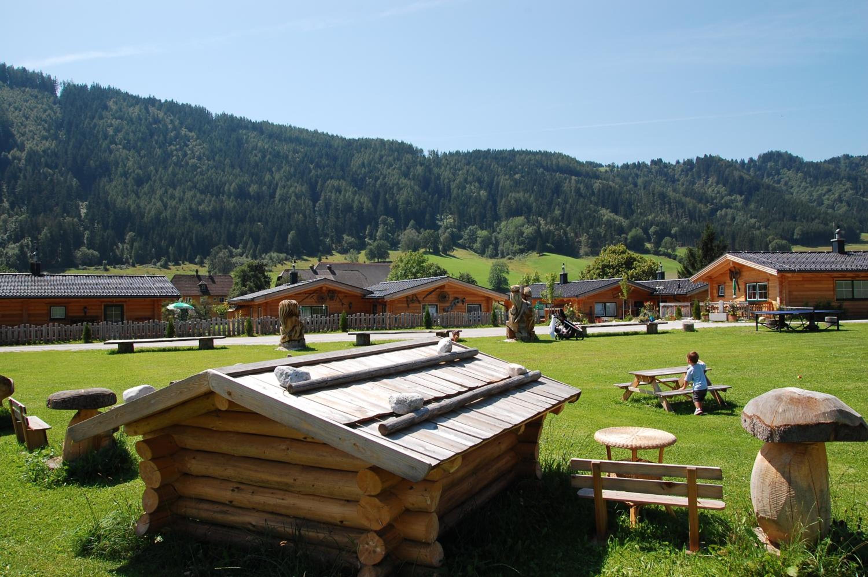 Almdorf im Winkl - Blockhüttendorf in Gröbming
