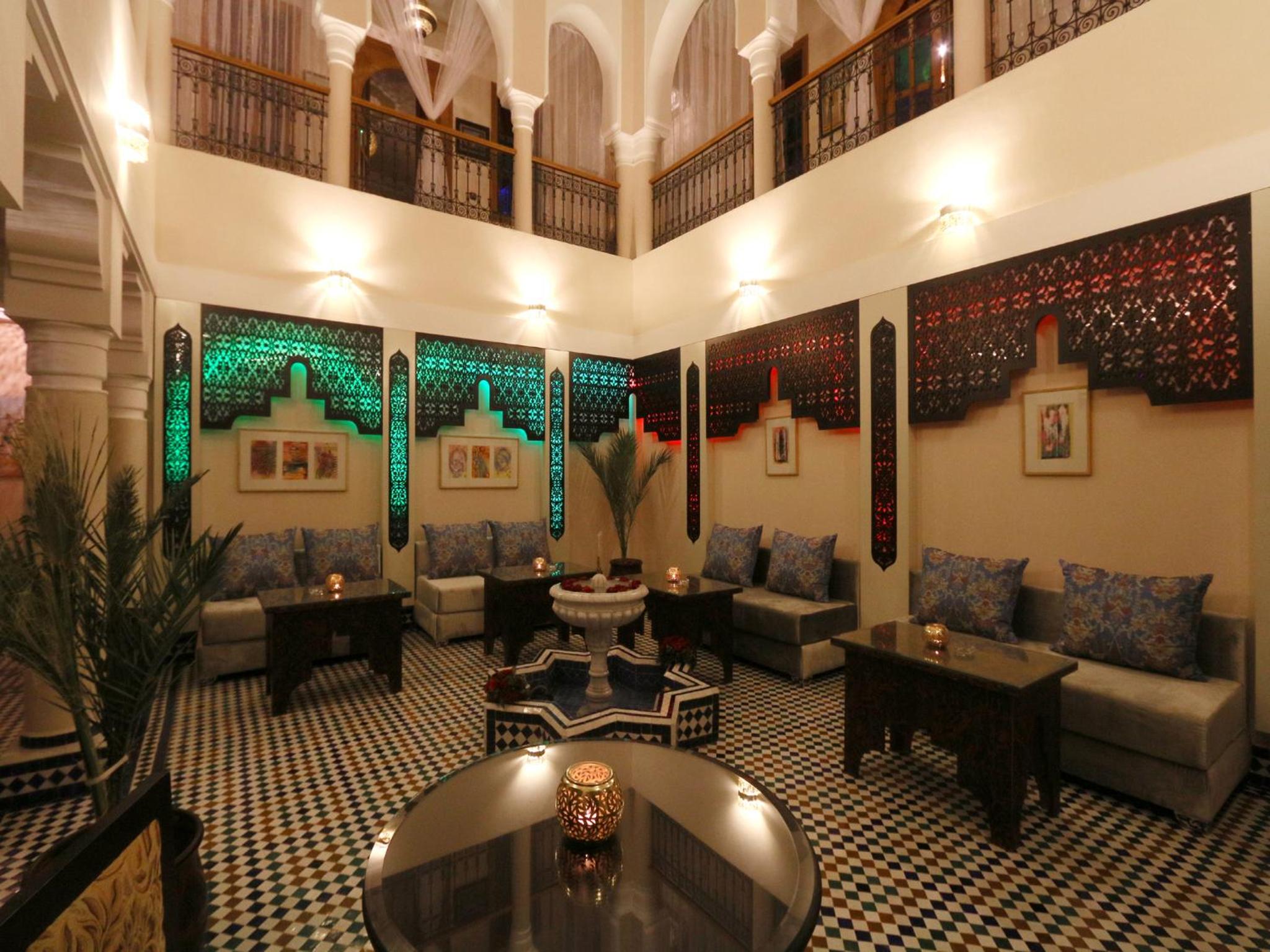 lounge