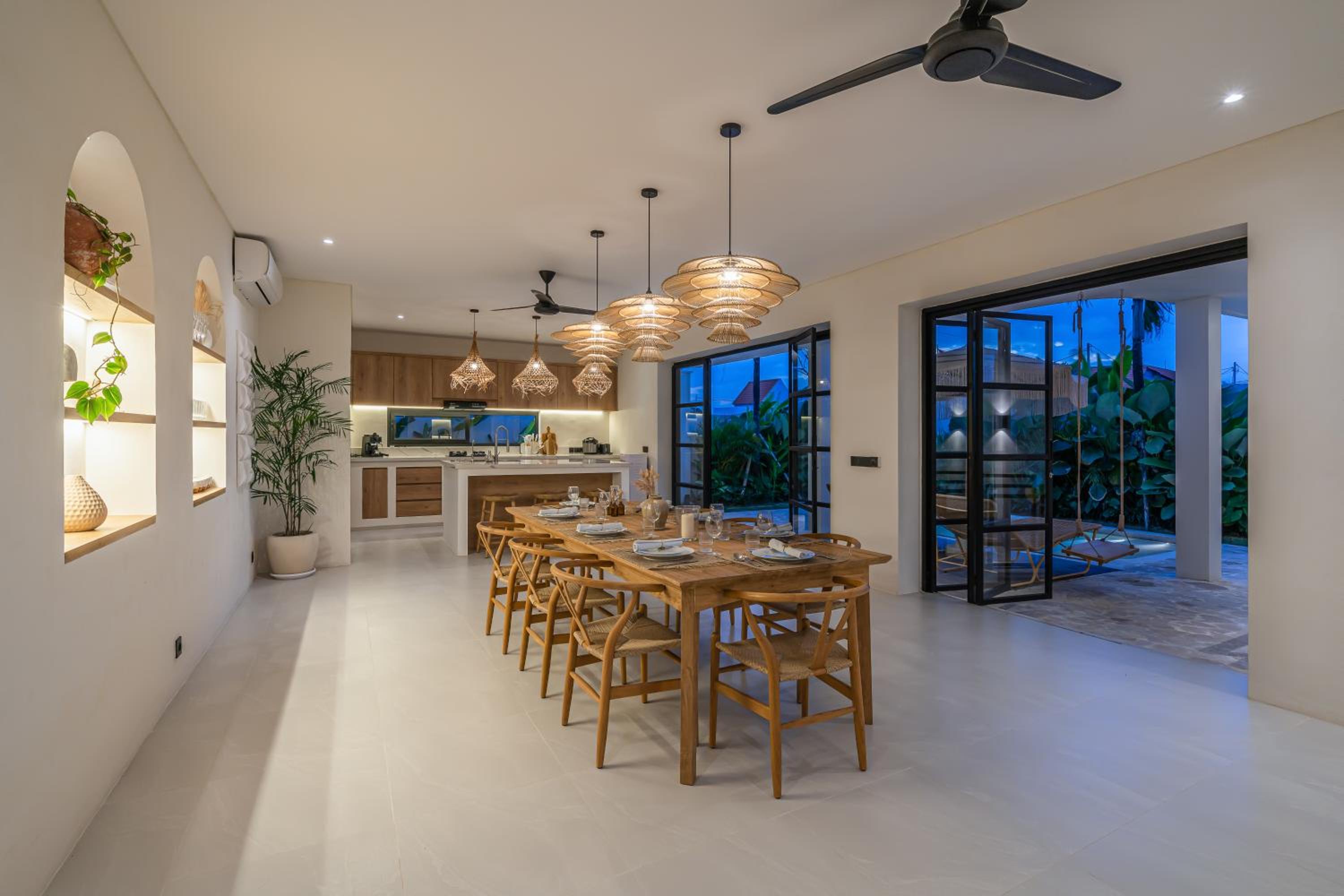 Sunbeam Oasis - Modern & Cozy 4BR Family Villa - Near Seseh Beach