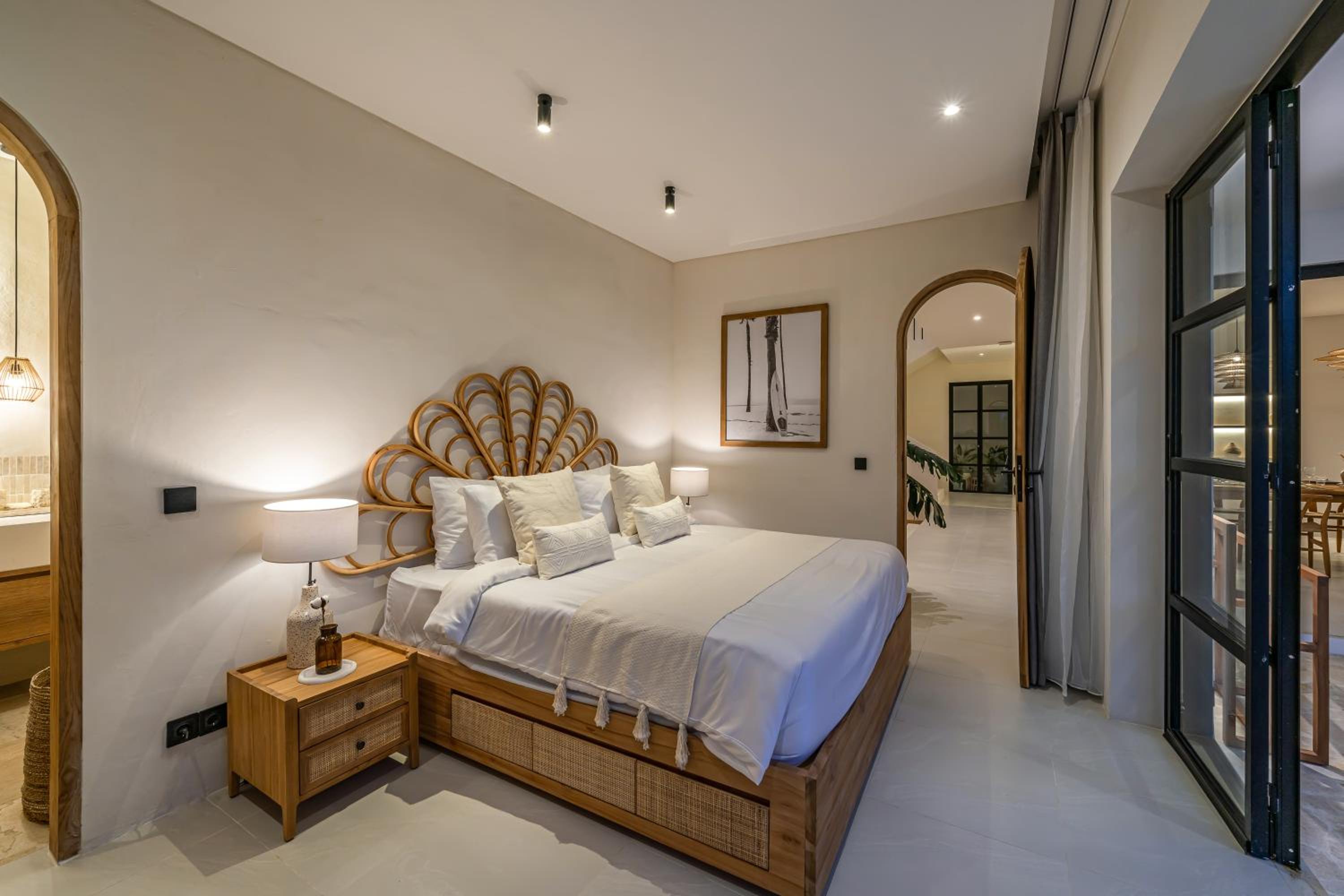 Sunbeam Oasis - Modern & Cozy 4BR Family Villa - Near Seseh Beach