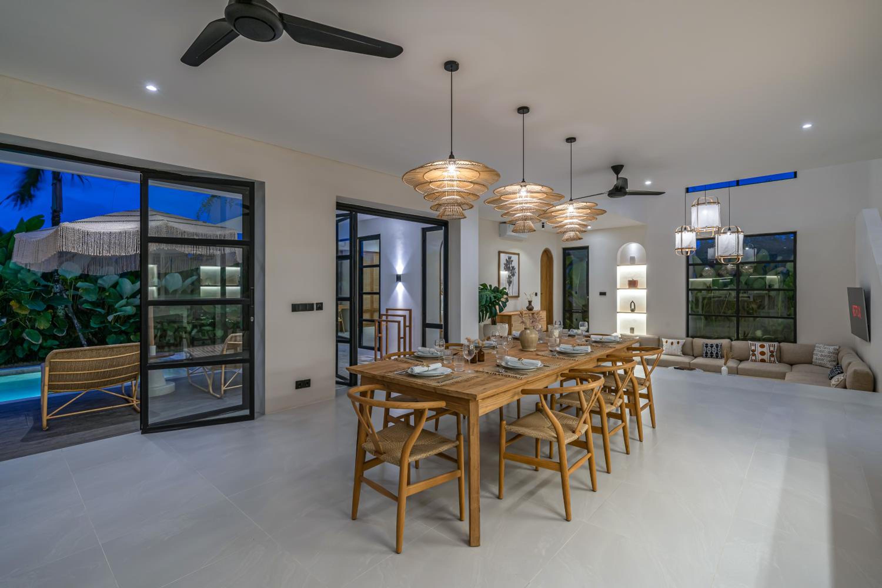 Sunbeam Oasis - Modern & Cozy 4BR Family Villa - Near Seseh Beach